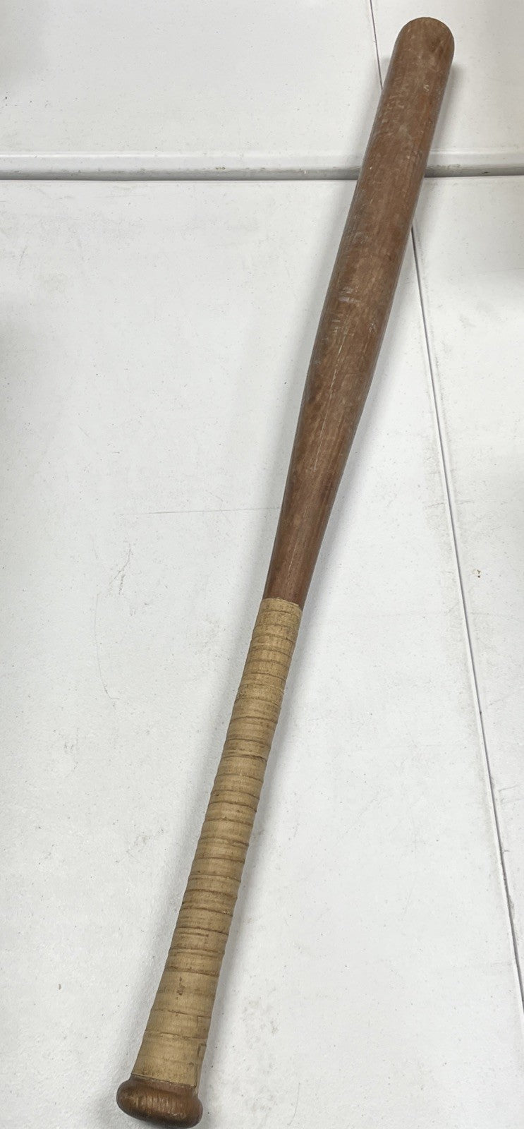 Vintage Antique Original Softball Bat Diamond Mfg. Co. D40 St. Louis 34” USA