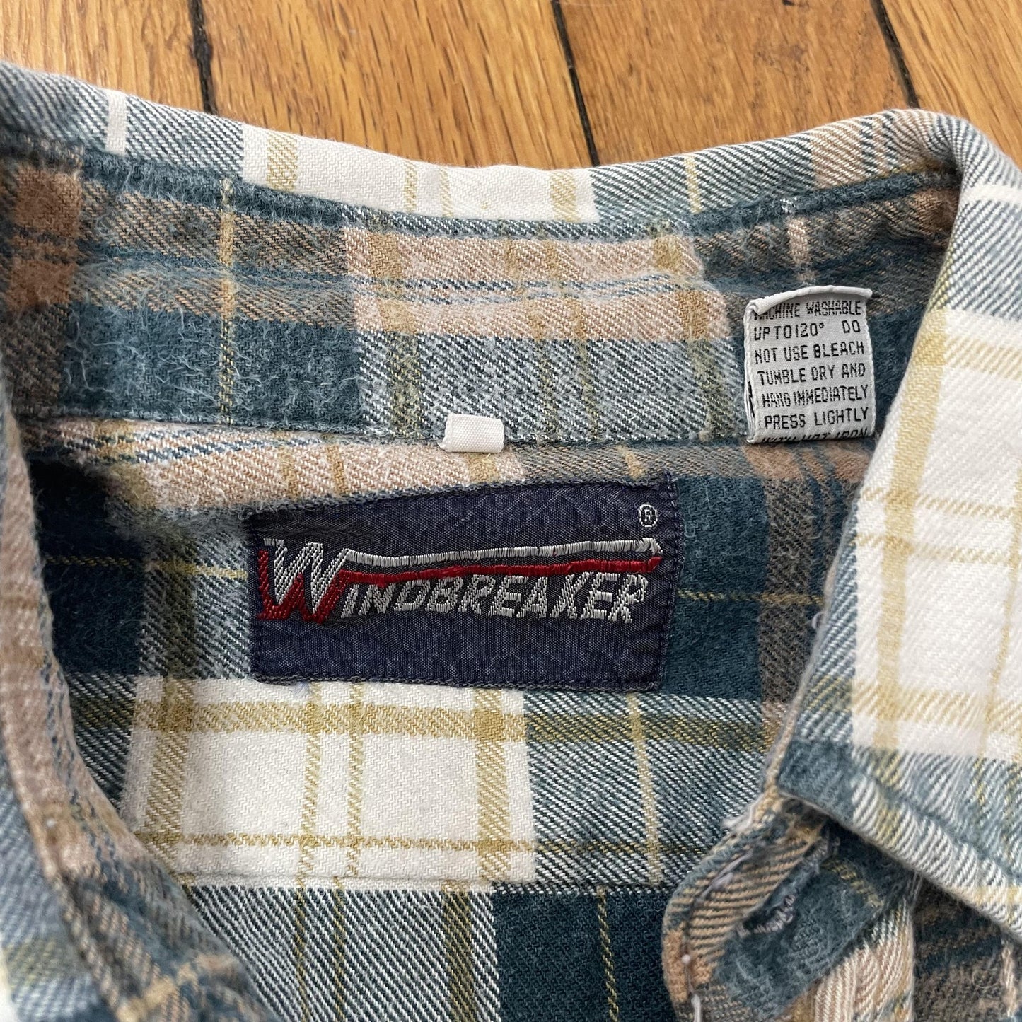 Windbreaker Shirt Mens Medium Plaid Flannel Button Up Pockets Casual