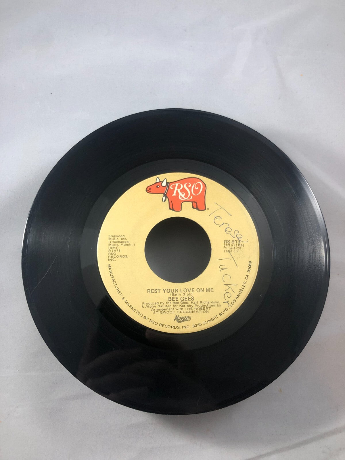 BEE GEES REST YOUR LOVE ON ME/TOO MUCH HEAVEN (G+) RS-913 45 RECORD