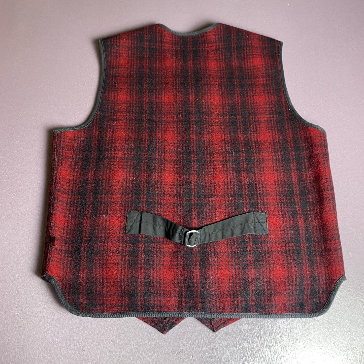 Woolrich Vest Mens Large Red Black Plaid Wool Hunting Outdoor Pockets Zip Canvas