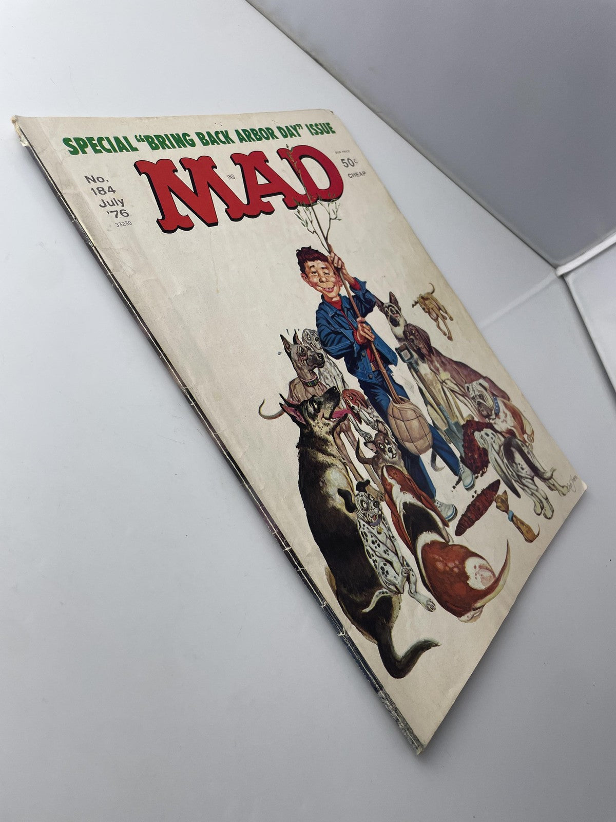 Vintage MAD Magazine No. 184 July 1976 Special Arbor Day Issue Humor Comic Dogs