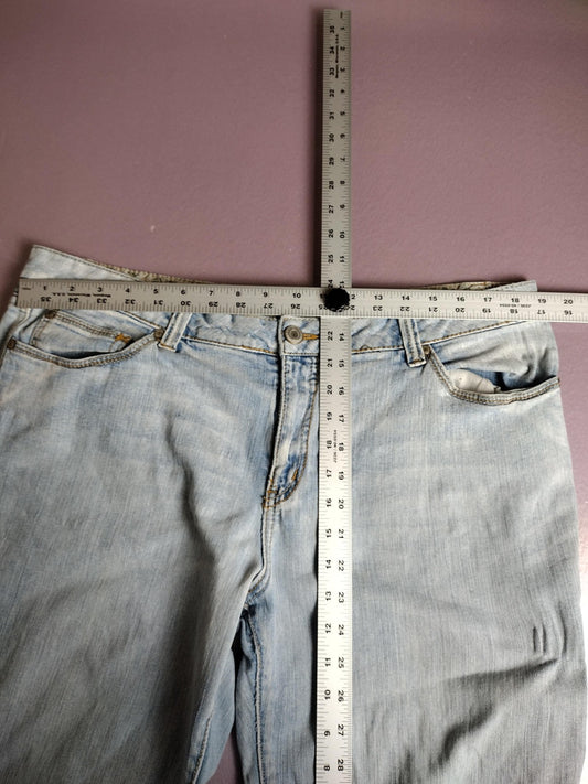 Womens Capri Jeans Light Wash Cuffed Cropped Denim Pants Stretch Casual