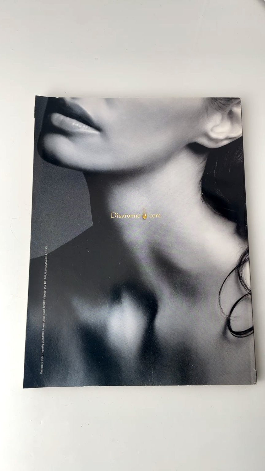 Playboy December 2000 Carmen Electra Gala Christmas Issue