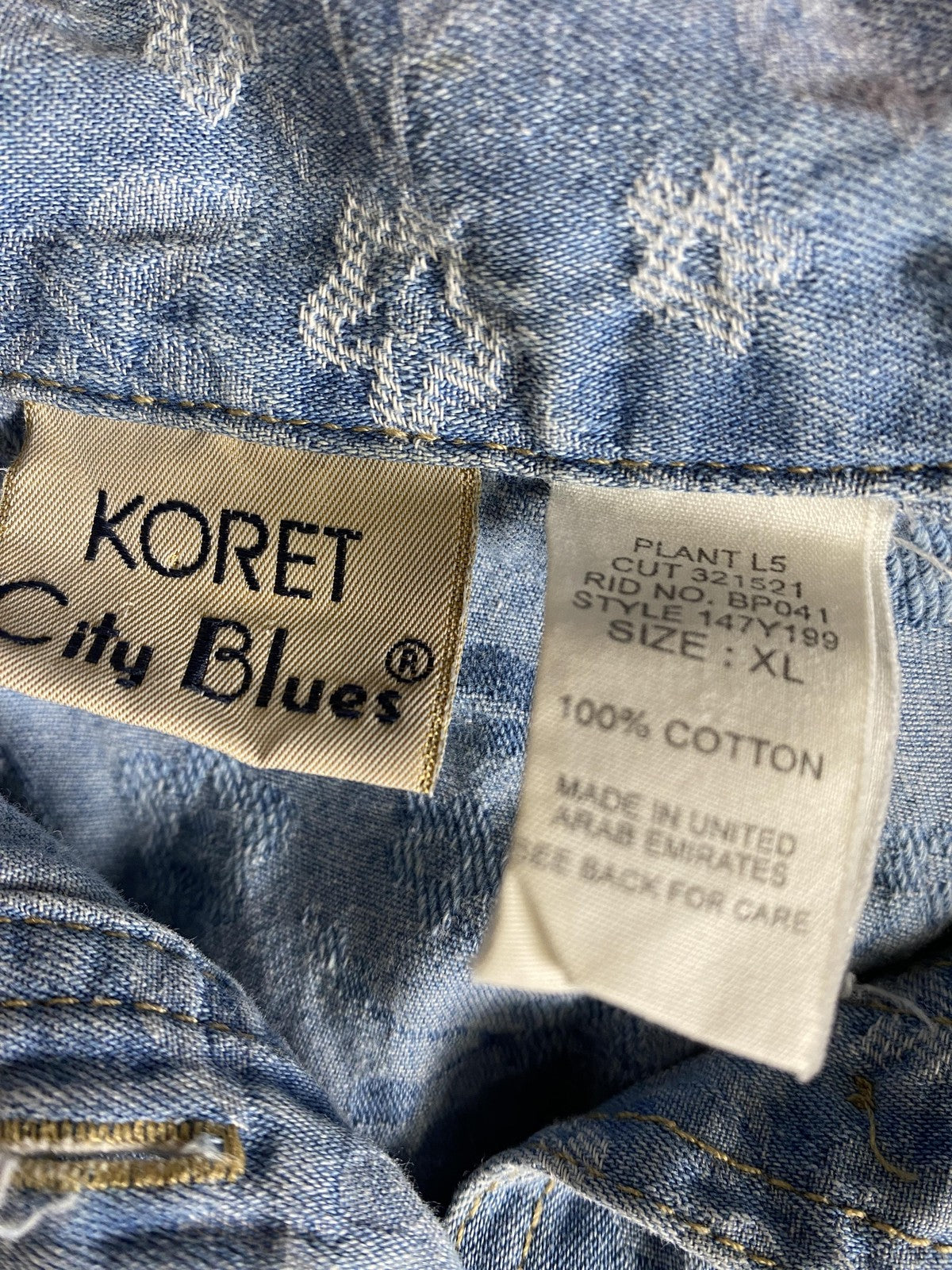 Unknown Brand Denim Shirt Womens XL Blue Floral Button Front Long Sleeve Casual