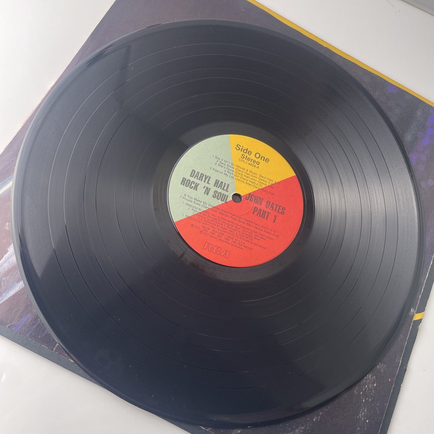 With Poster! Daryl Hall and John Oates Rock’N Soul Part 1 RCA CPLI-4858 VG