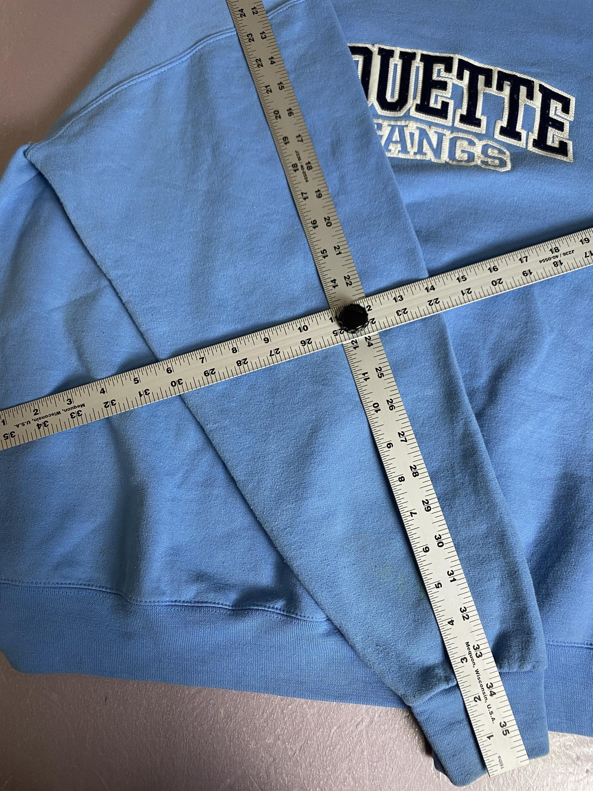 Marquette Mustangs Sweatshirt Mens Large Blue Champion Fleece Pullover Crewneck