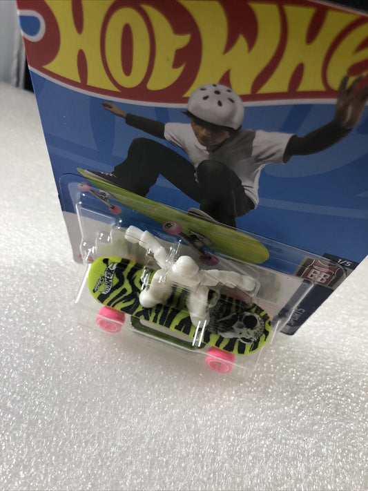 2023: Hot-Wheels Sports: Valentine Stuffer Green Tony Hawk Skate Grom