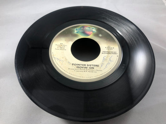 Pointer Sisters – He's So Shy / Movin' On - 1980 Planet 45 RPM Record - VG