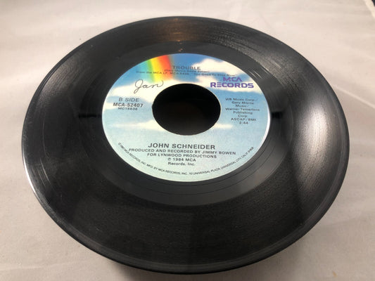 JOHN SCHNEIDER I'VE BEEN AROUND ENOUGH TO KNOW/TROUBLE (G+) MCA-52407 45 RECORD