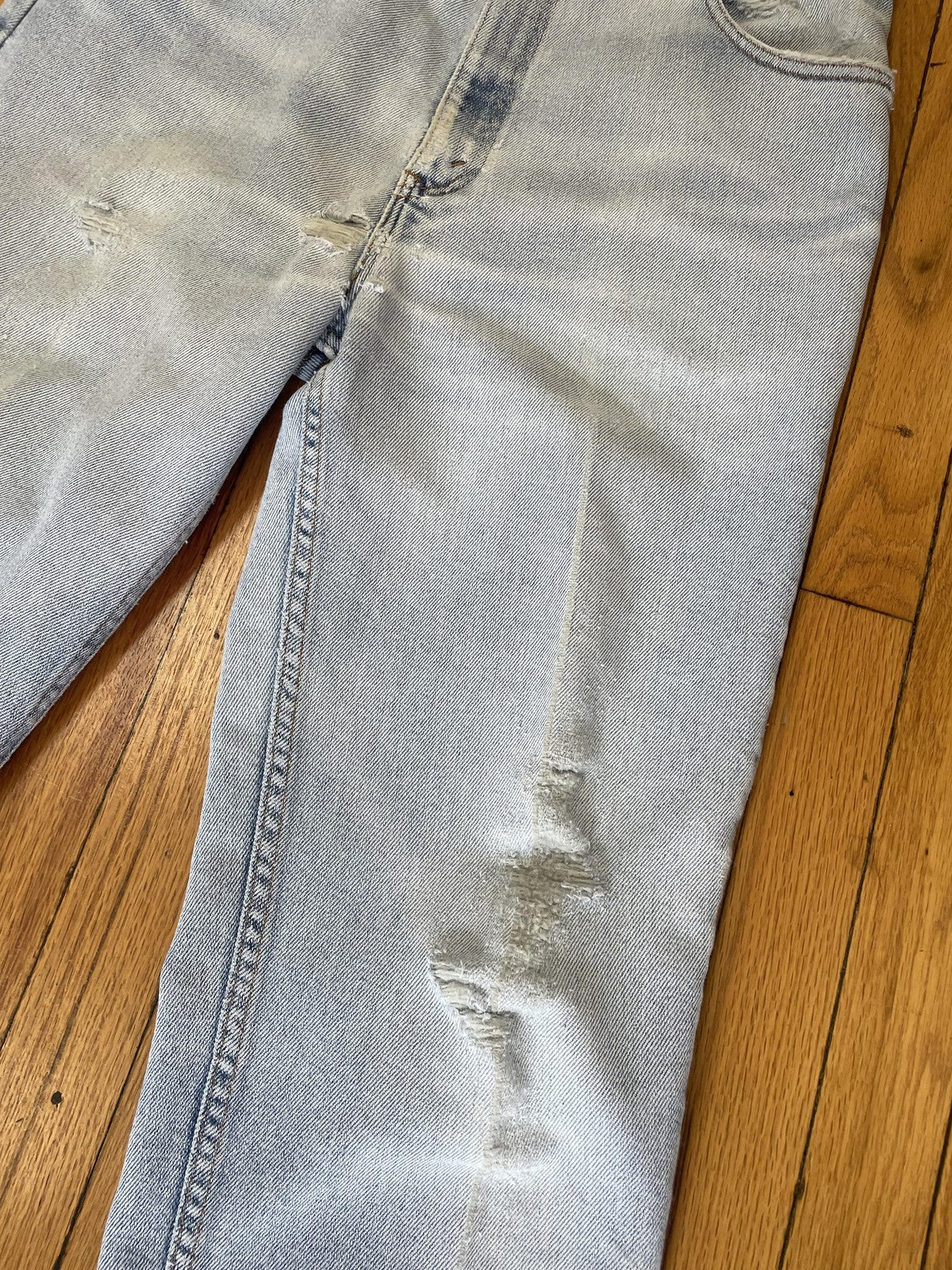Vintage Levis 614 Jeans Mens 36x32 Light Wash Distressed Flex Made USA 90s Denim