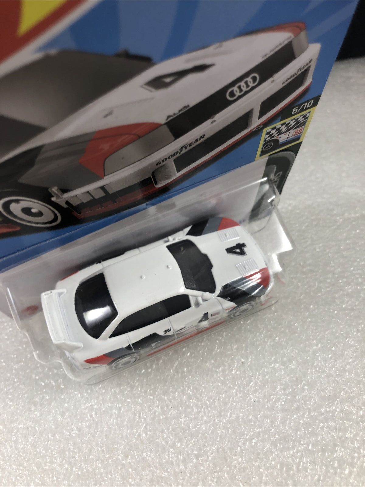 Hot Wheels Retro Racers, Audi ‘90 Quattro 6/10 New Nice Card