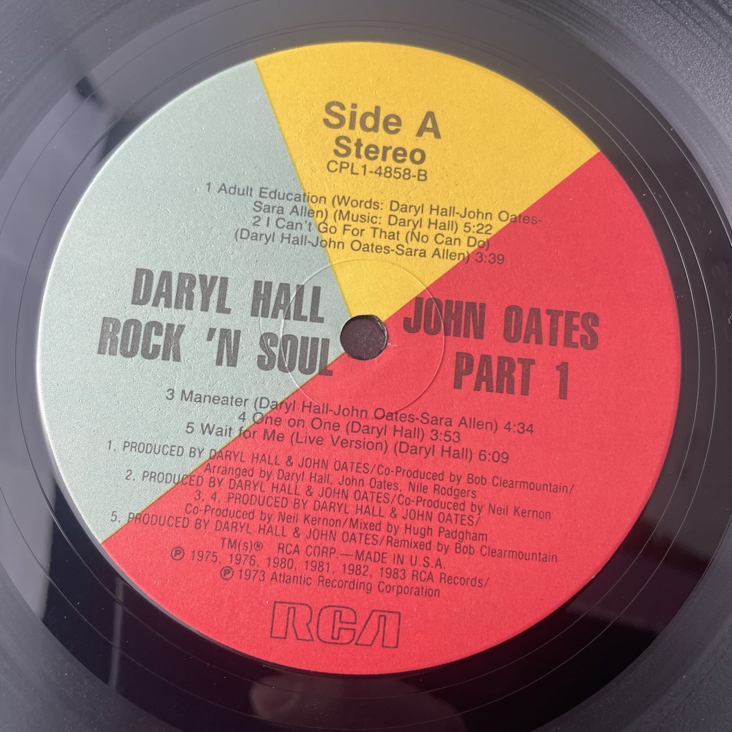 With Poster! Daryl Hall and John Oates Rock’N Soul Part 1 RCA CPLI-4858 VG