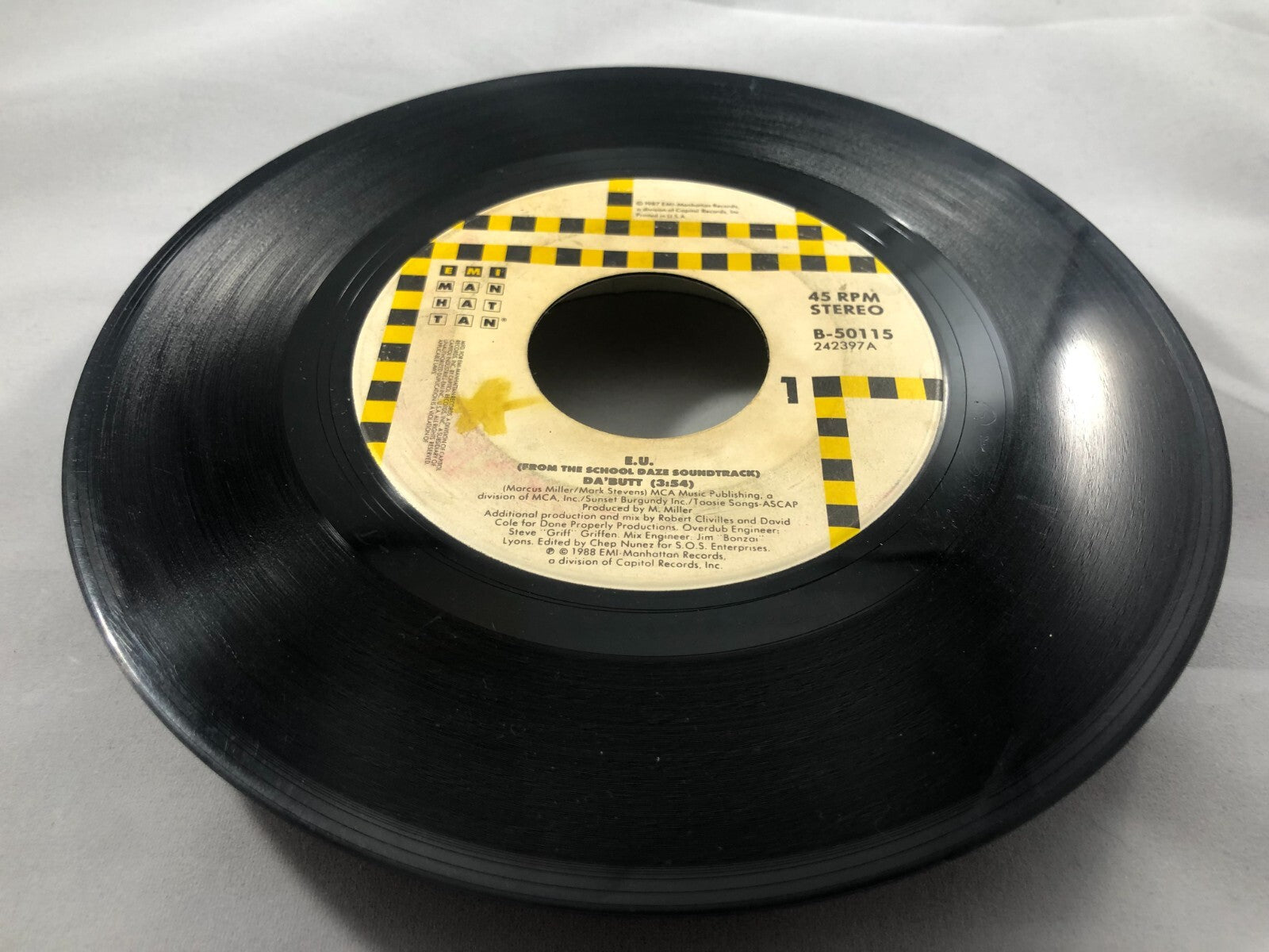 E.U. : Da'Butt (from School Daze Soundtrack) / Da'Butt (Dub 1), 45 RPM g+
