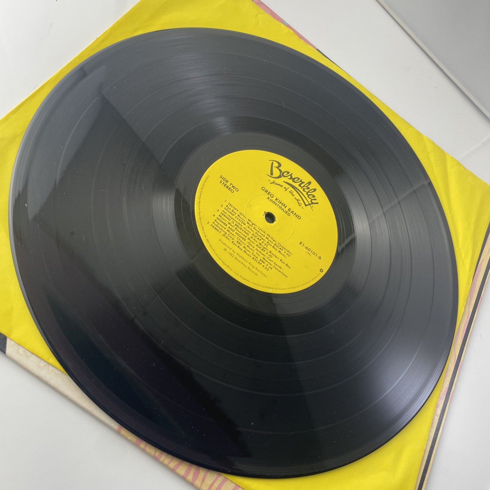 GREG KIHN BAND - KIHNTINUED - BESERKLEY E1-60101 - LP Record VG+