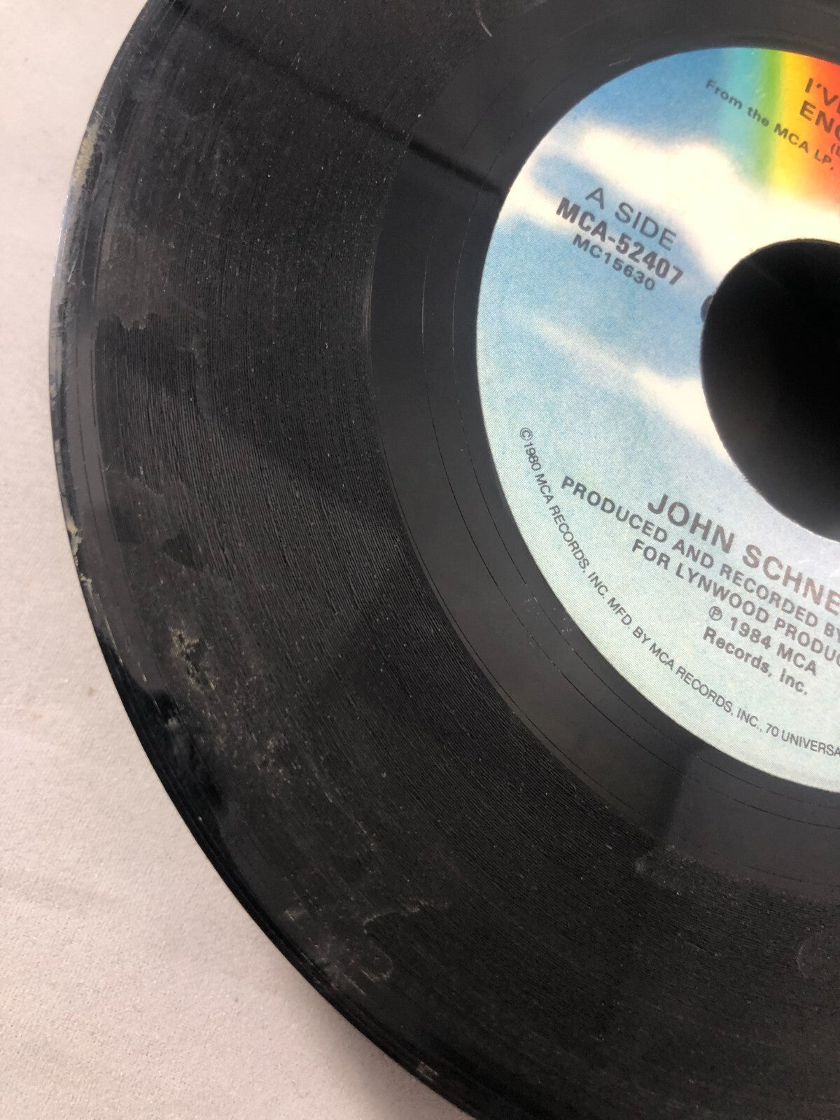 JOHN SCHNEIDER I'VE BEEN AROUND ENOUGH TO KNOW/TROUBLE (G+) MCA-52407 45 RECORD