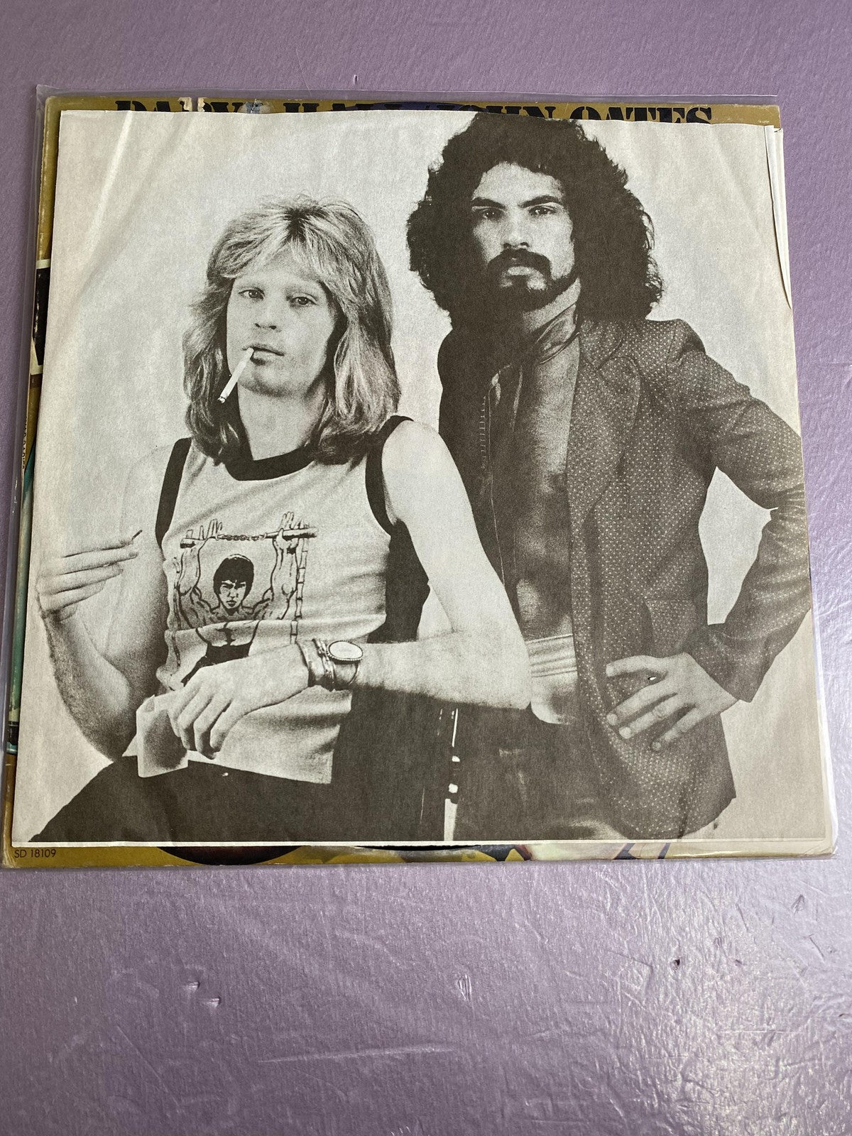 Vintage Daryl Hall John Oates War Babies Vinyl LP 1974 Pop Rock 12" Album Anti