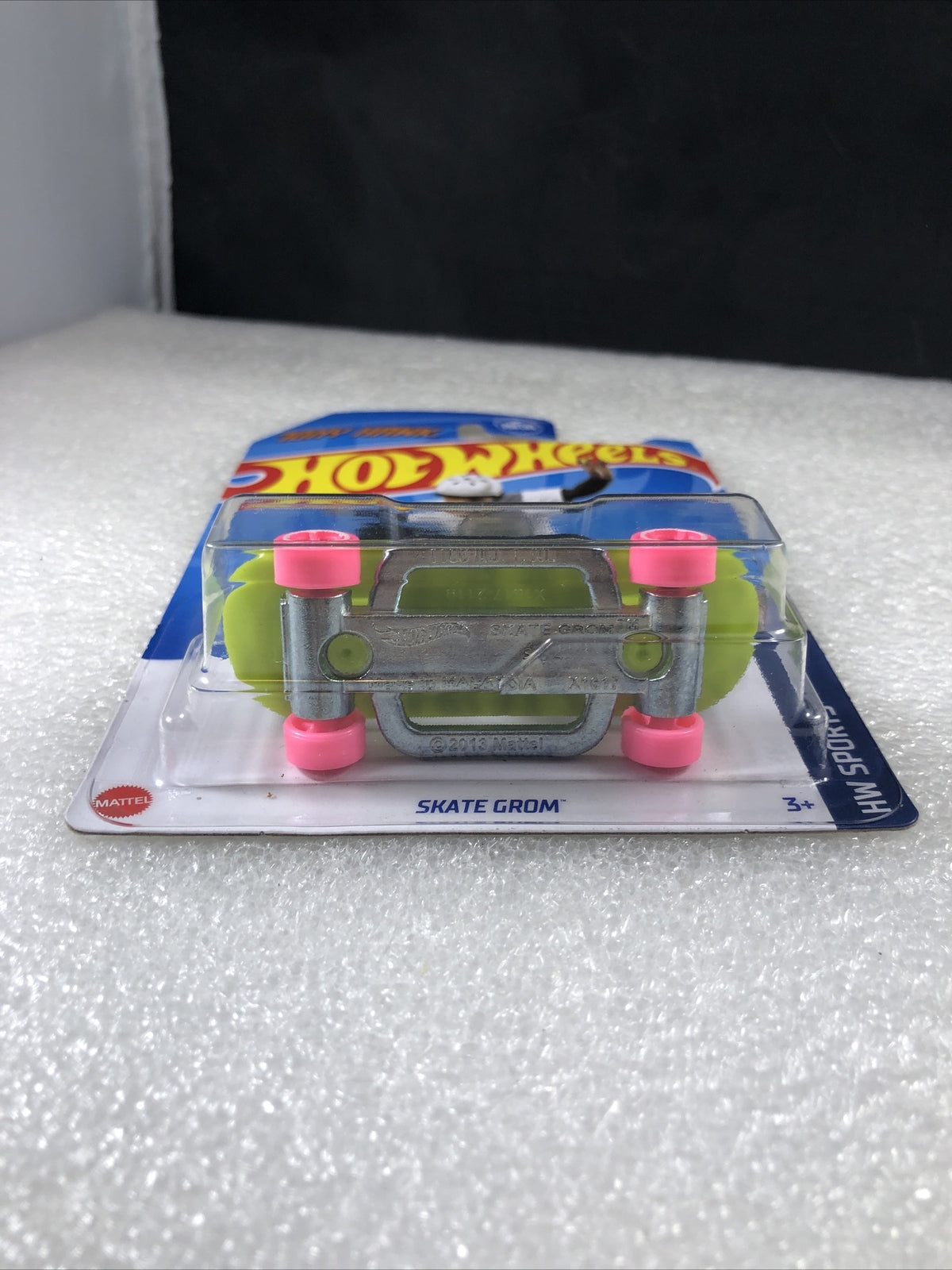 2023: Hot-Wheels Sports: Valentine Stuffer Green Tony Hawk Skate Grom