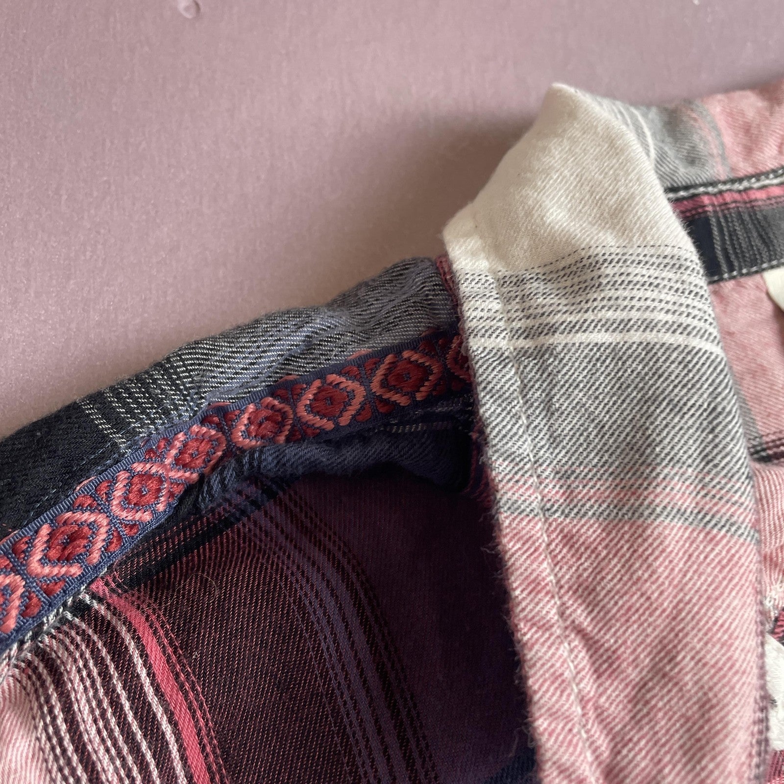 Mudd Shirt Womens Medium Pink Blue Plaid Button Down Long Sleeve Collared Casual