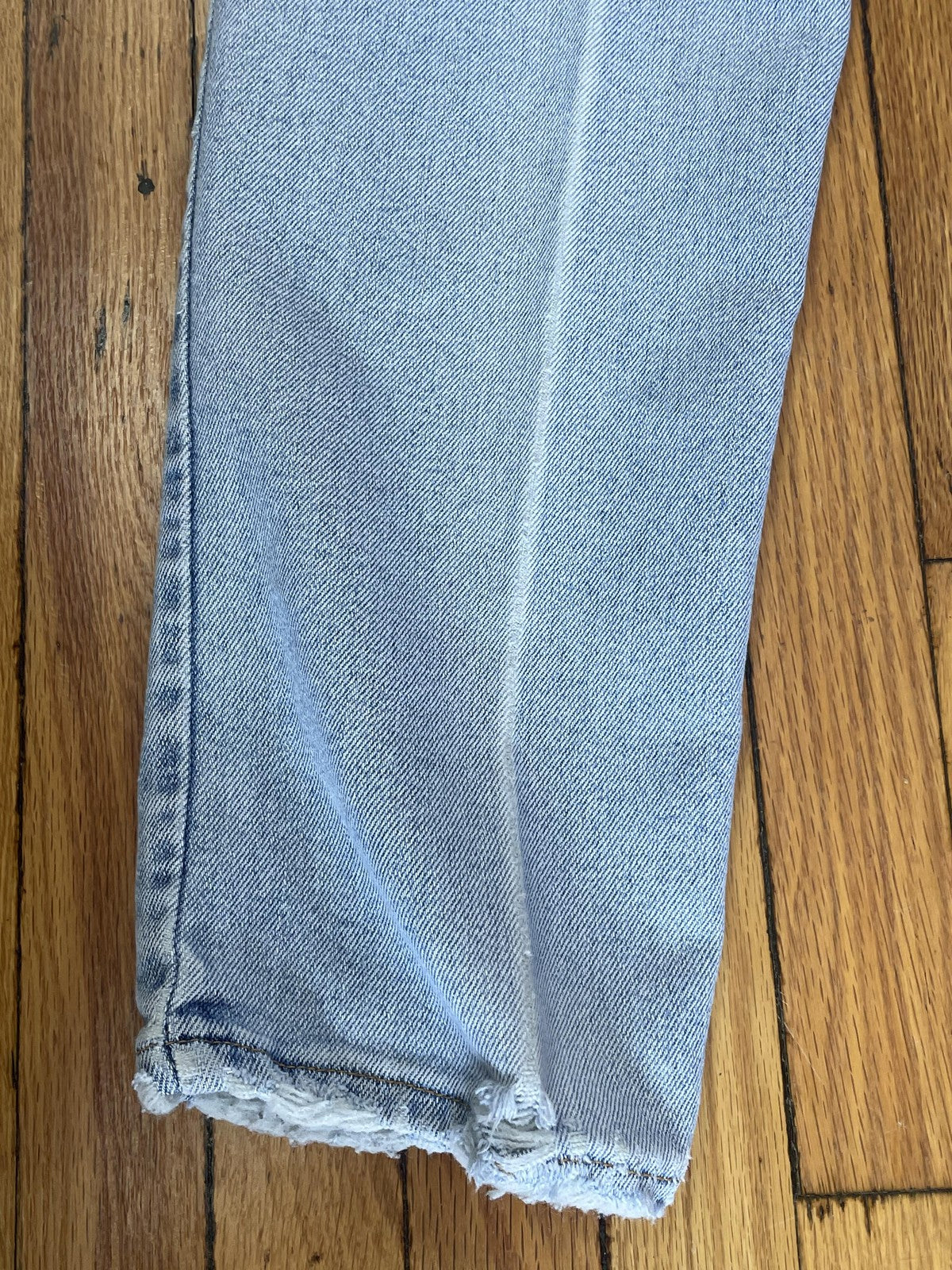 Vintage Levis 614 Jeans Mens 36x32 Light Wash Distressed Flex Made USA 90s Denim