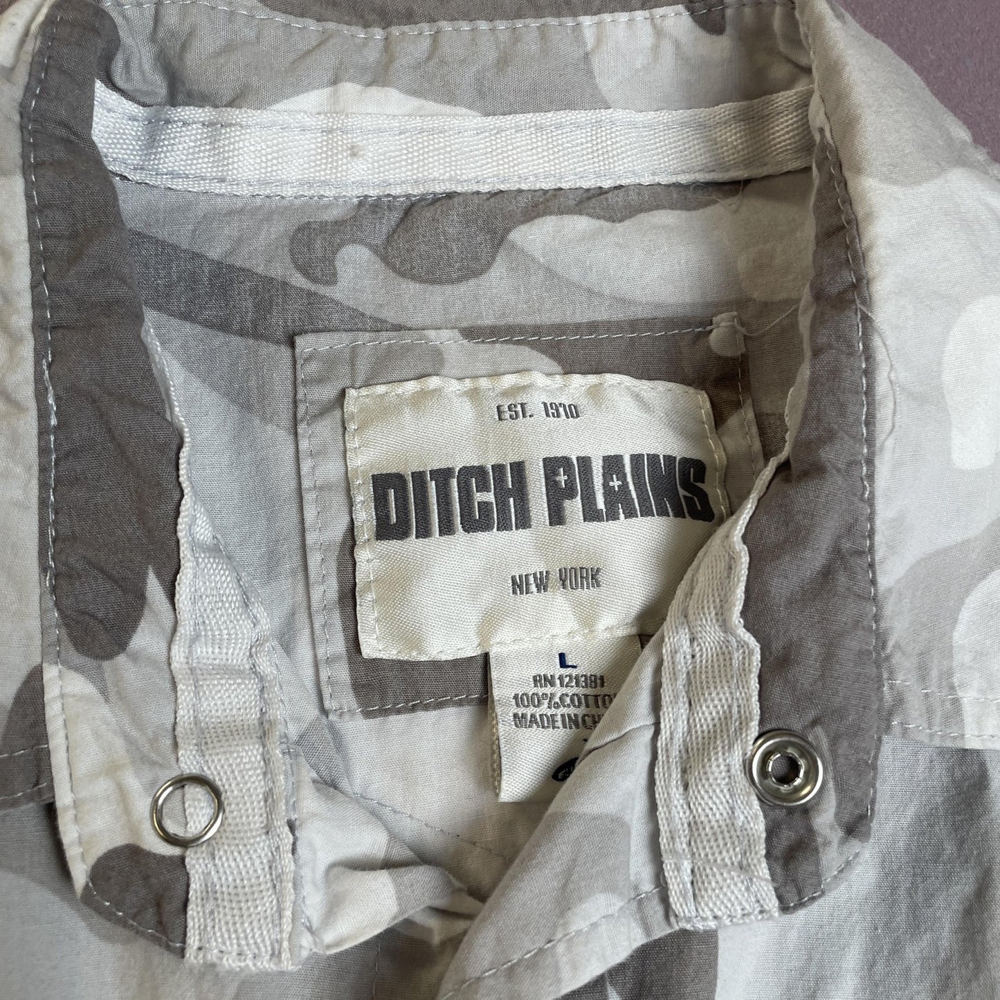Ditch Plains Shirt Mens Large Gray Camo Snap Front Long Sleeve Cotton Pockets