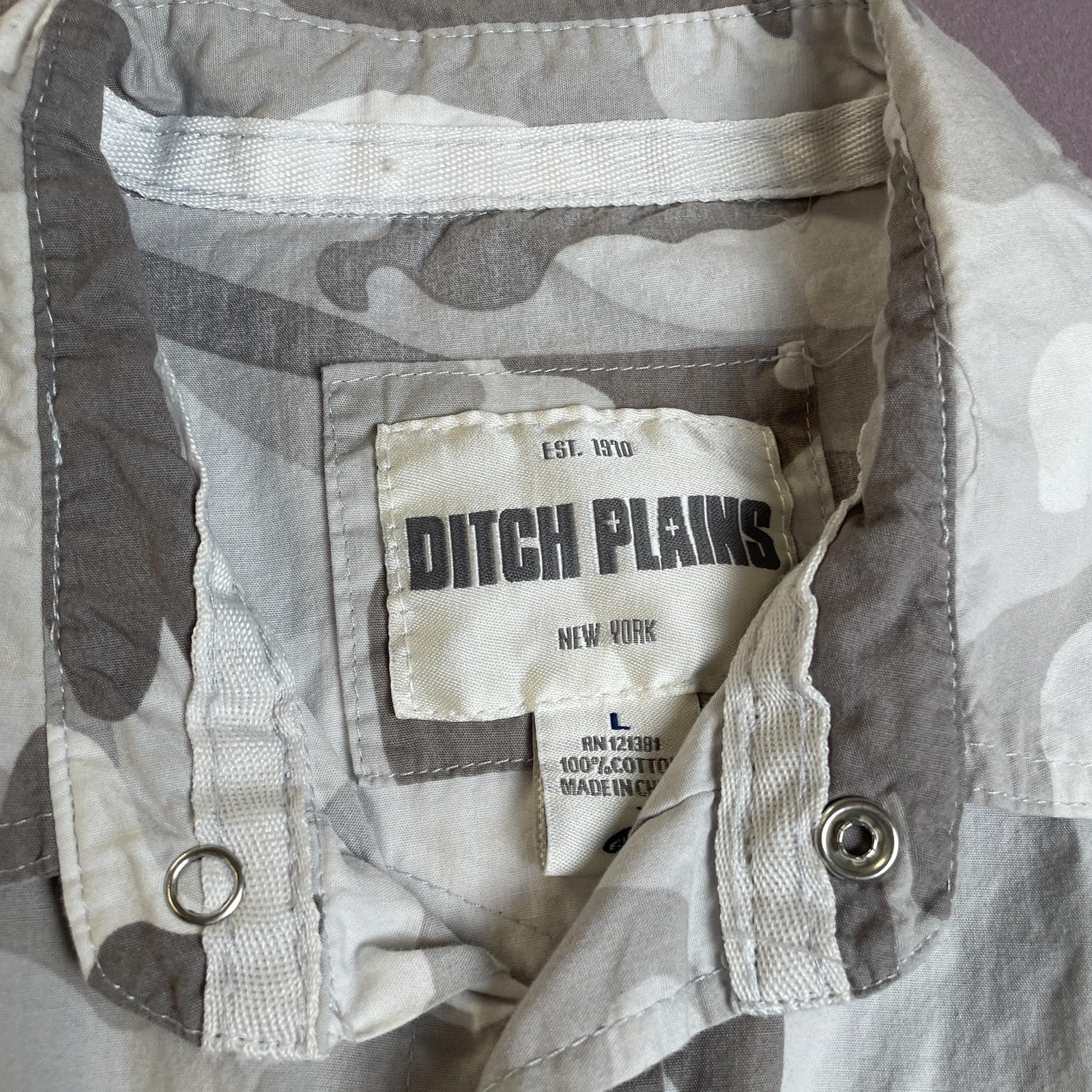 Ditch Plains Shirt Mens Large Gray Camo Snap Front Long Sleeve Cotton Pockets