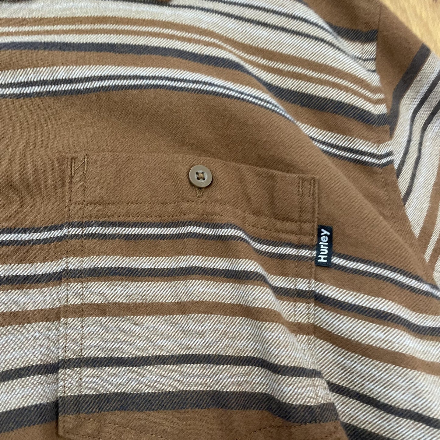 Hurley Shirt Mens 2XL Brown Tan Striped Long Sleeve Button Up Casual Skate Beach