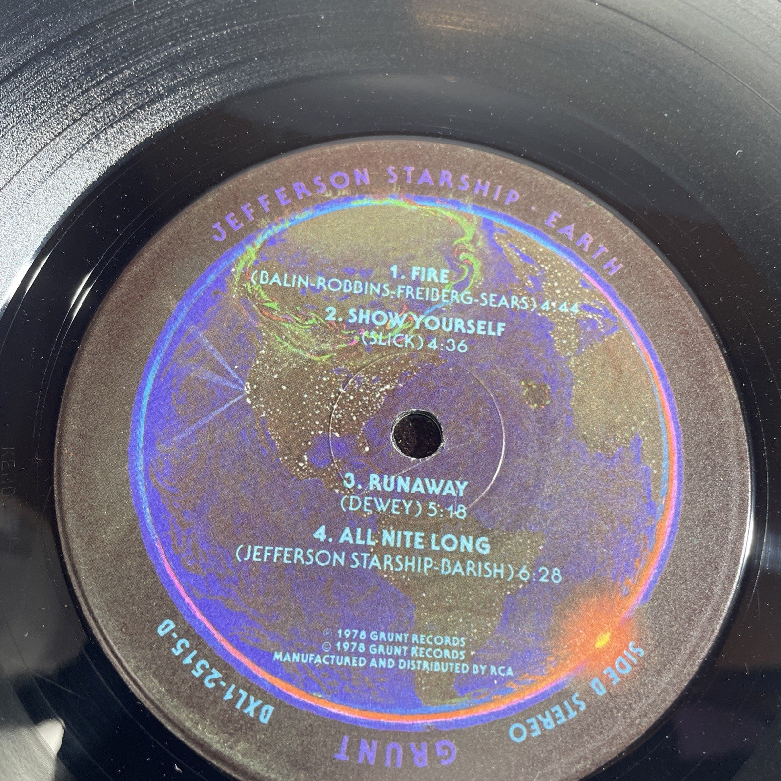 Jefferson Starship  'Earth'  Vinyl LP  Grunt  BXL1-2515  VG+ In Shrink