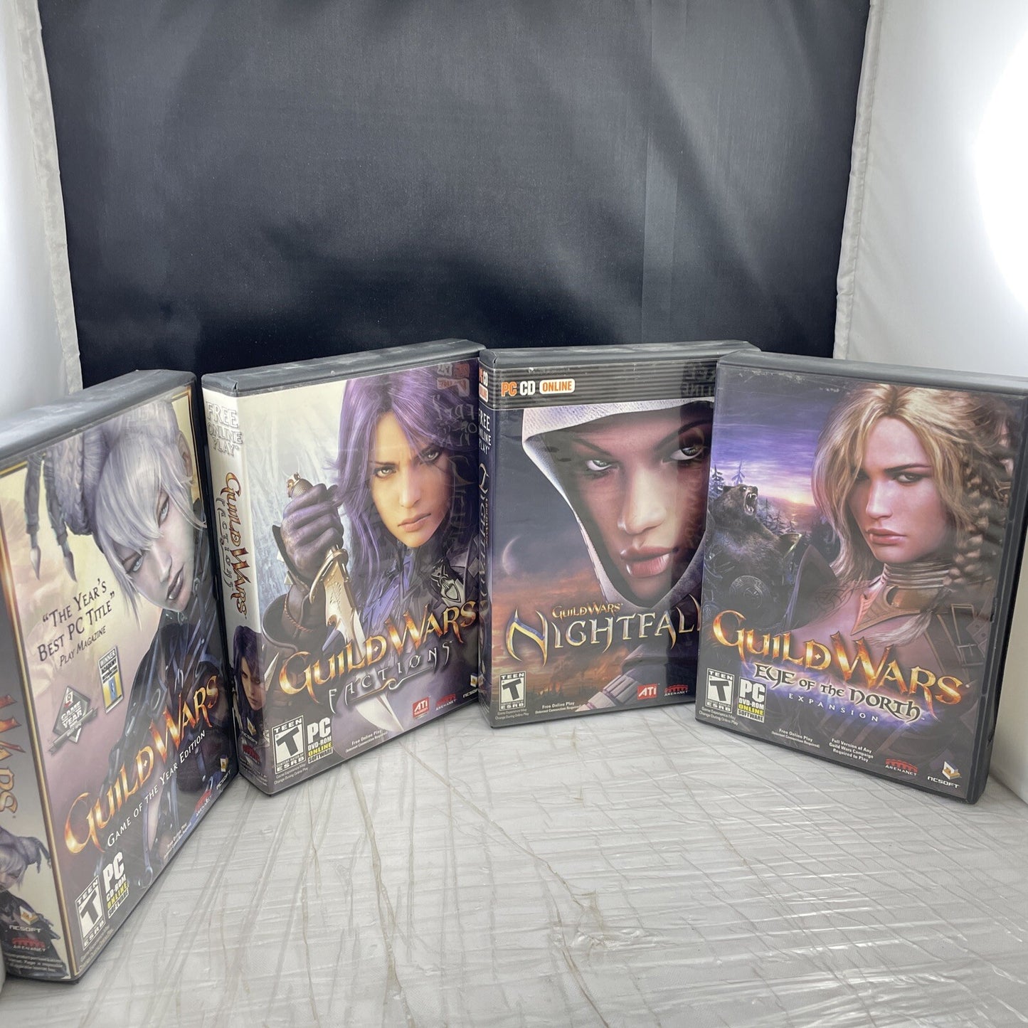 Pc Game Lot Of 4 Guild Wars All Expansion Cd Set Posters, Discs, Manual