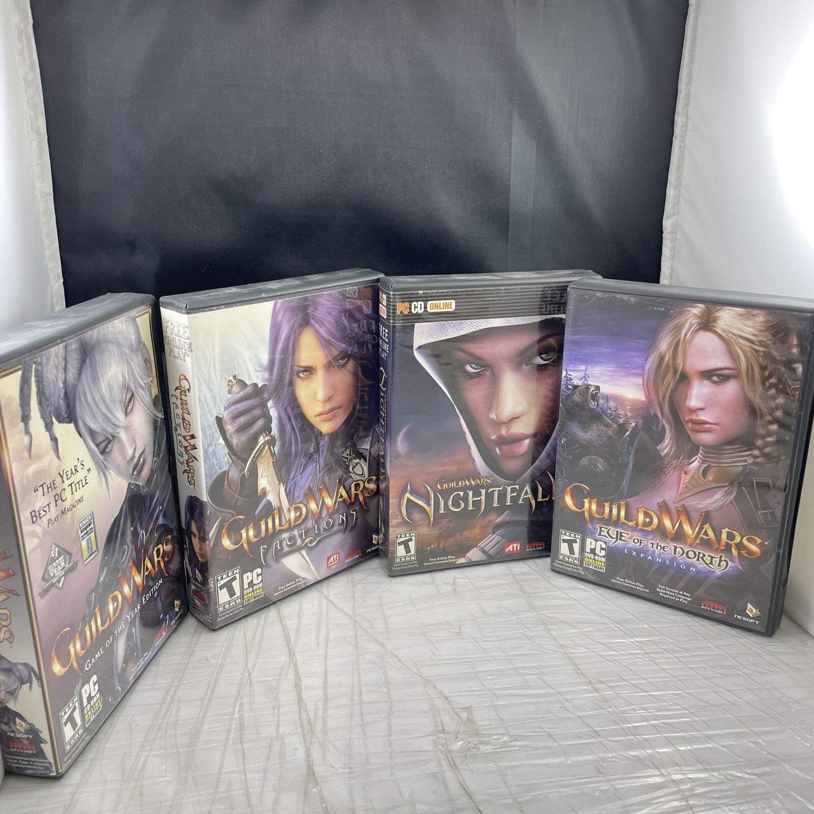 Pc Game Lot Of 4 Guild Wars All Expansion Cd Set Posters, Discs, Manual