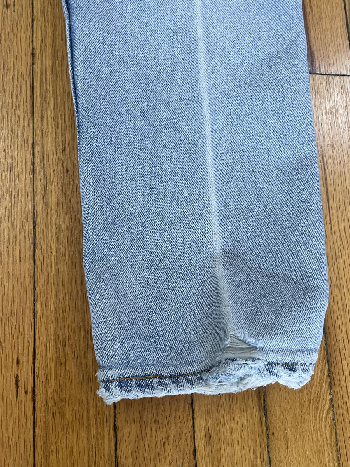 Vintage Levis 614 Jeans Mens 36x32 Light Wash Distressed Flex Made USA 90s Denim