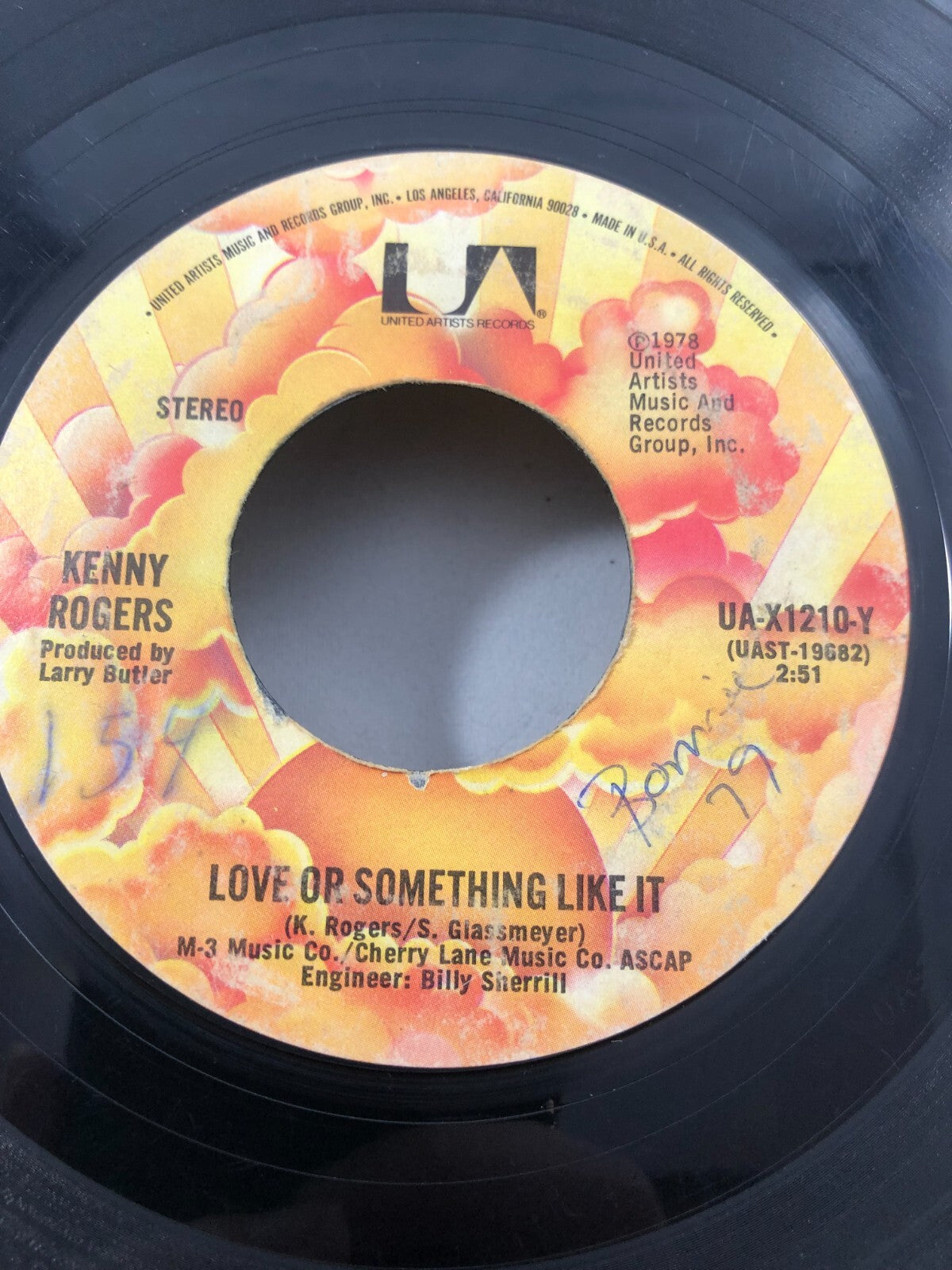 Kenny Rogers: "Love Or Something Like It" / "Starting Again" [7" 45 rpm]