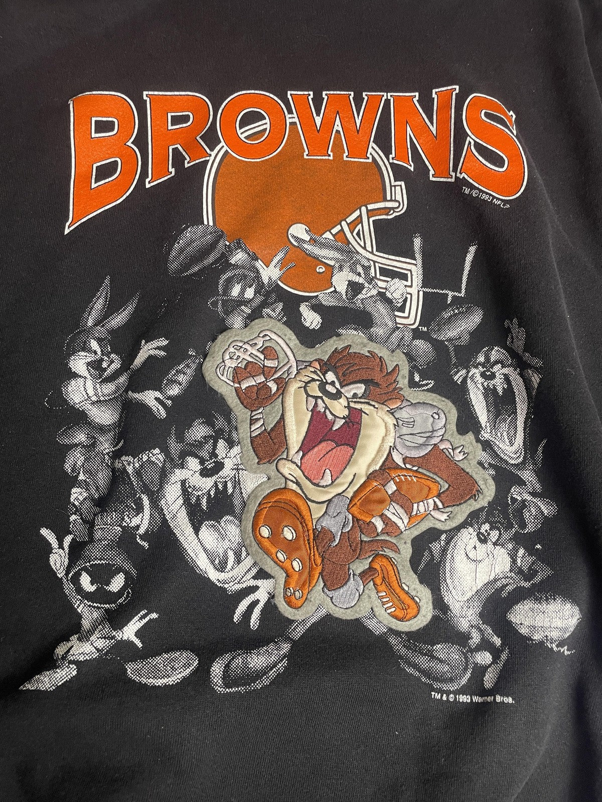 Vintage Cleveland Browns Sweatshirt Mens Large NFL Looney Tunes Made USA 90s