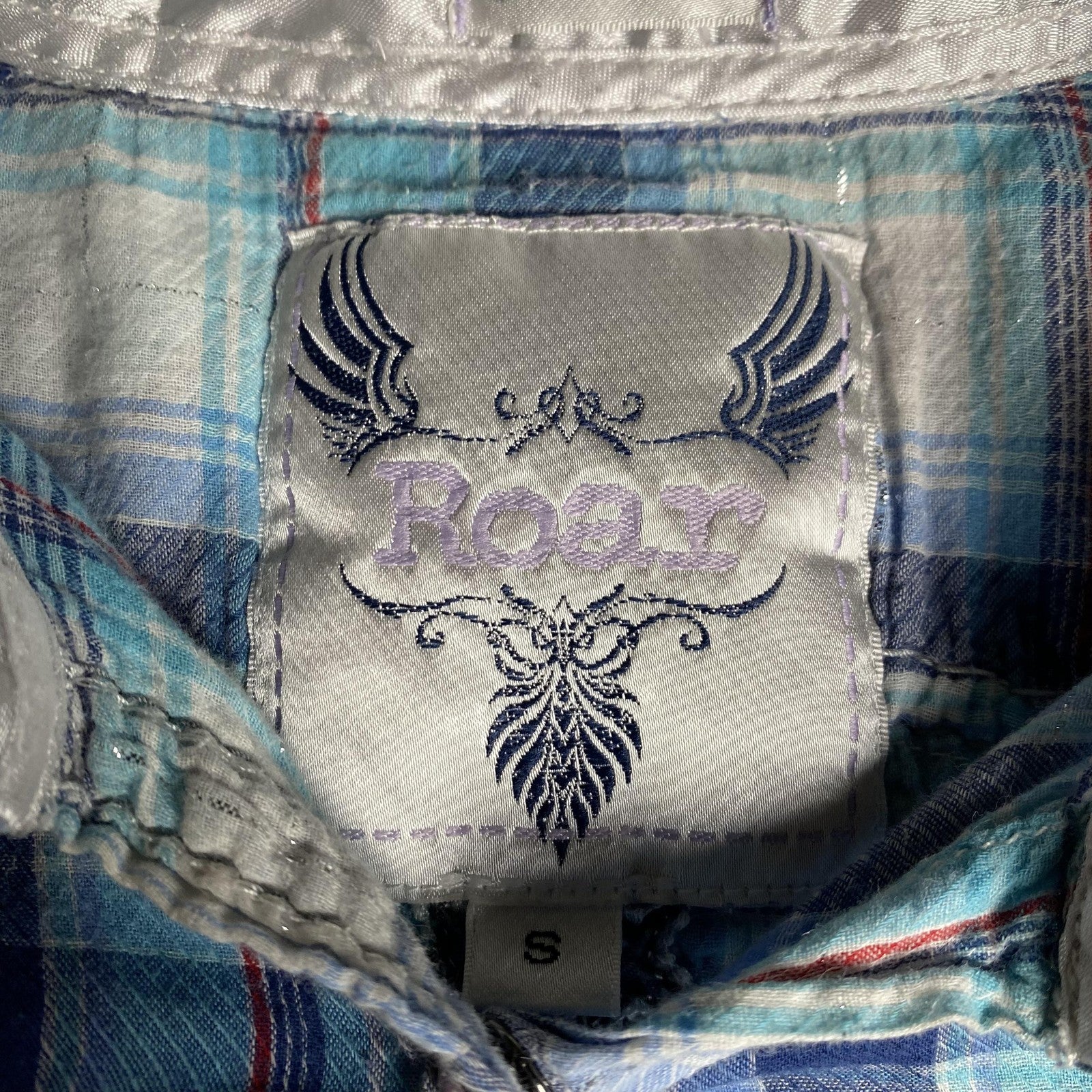 Roar Shirt Womens Small Blue Plaid Embroidered Western Snap Button Distressed