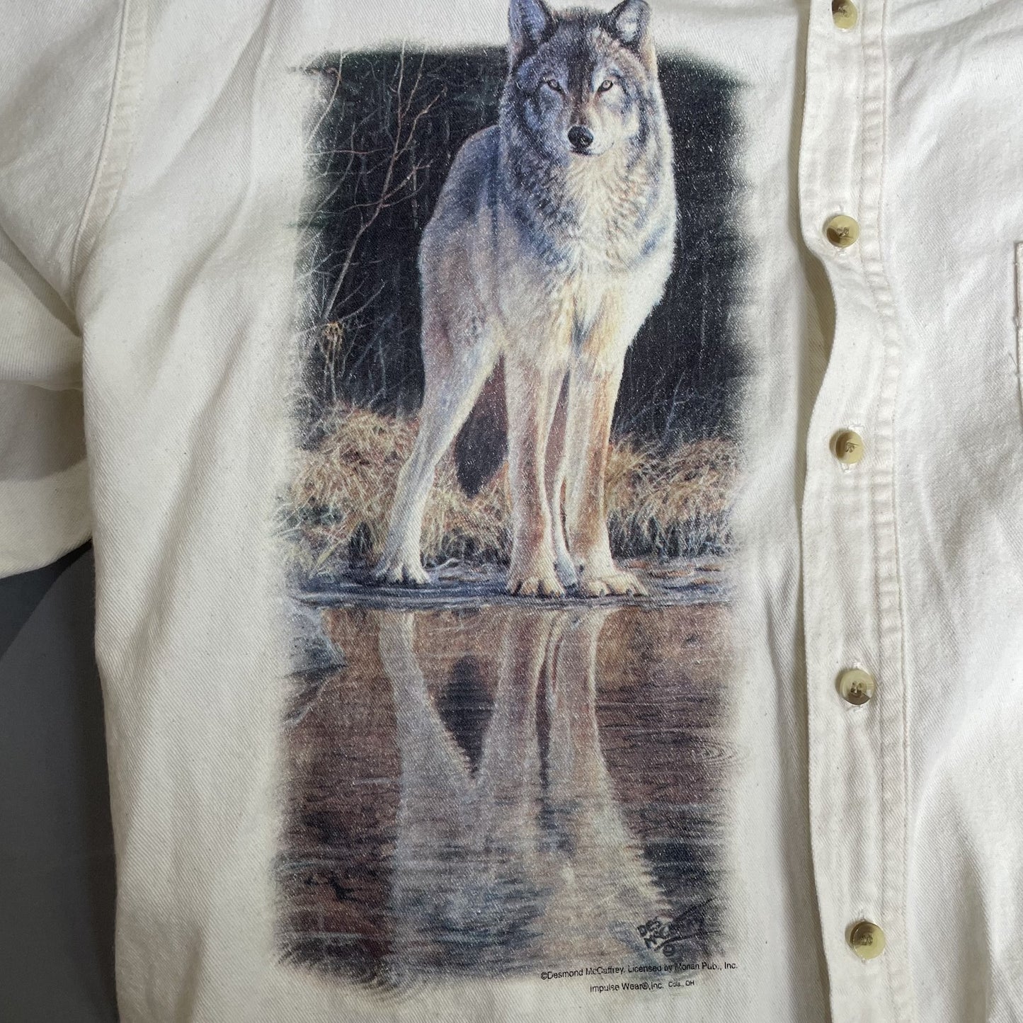 Bay City Sportswear Shirt Mens Medium White Wolf Graphic Desmond McCaffrey Art