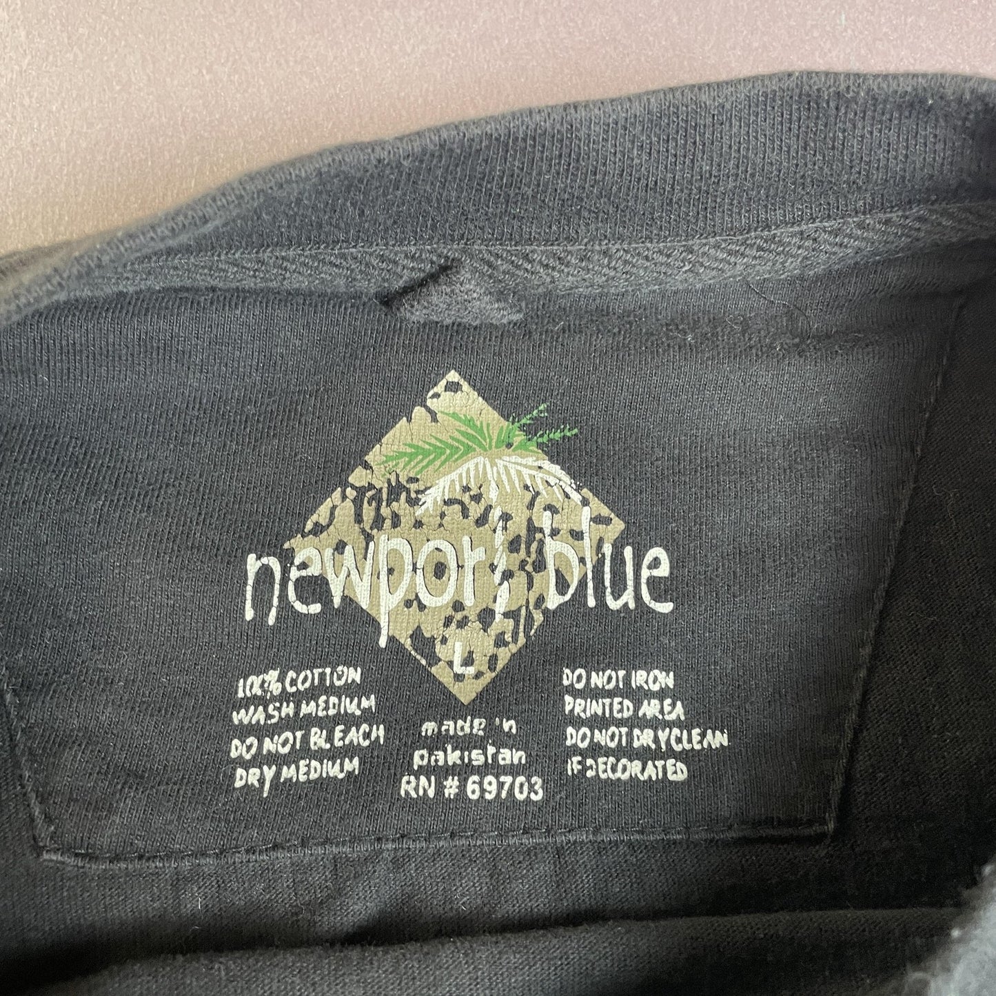 Newport Blue Shirt Mens Large Black Coast-Riders Island Bar Graphic Beer Tee