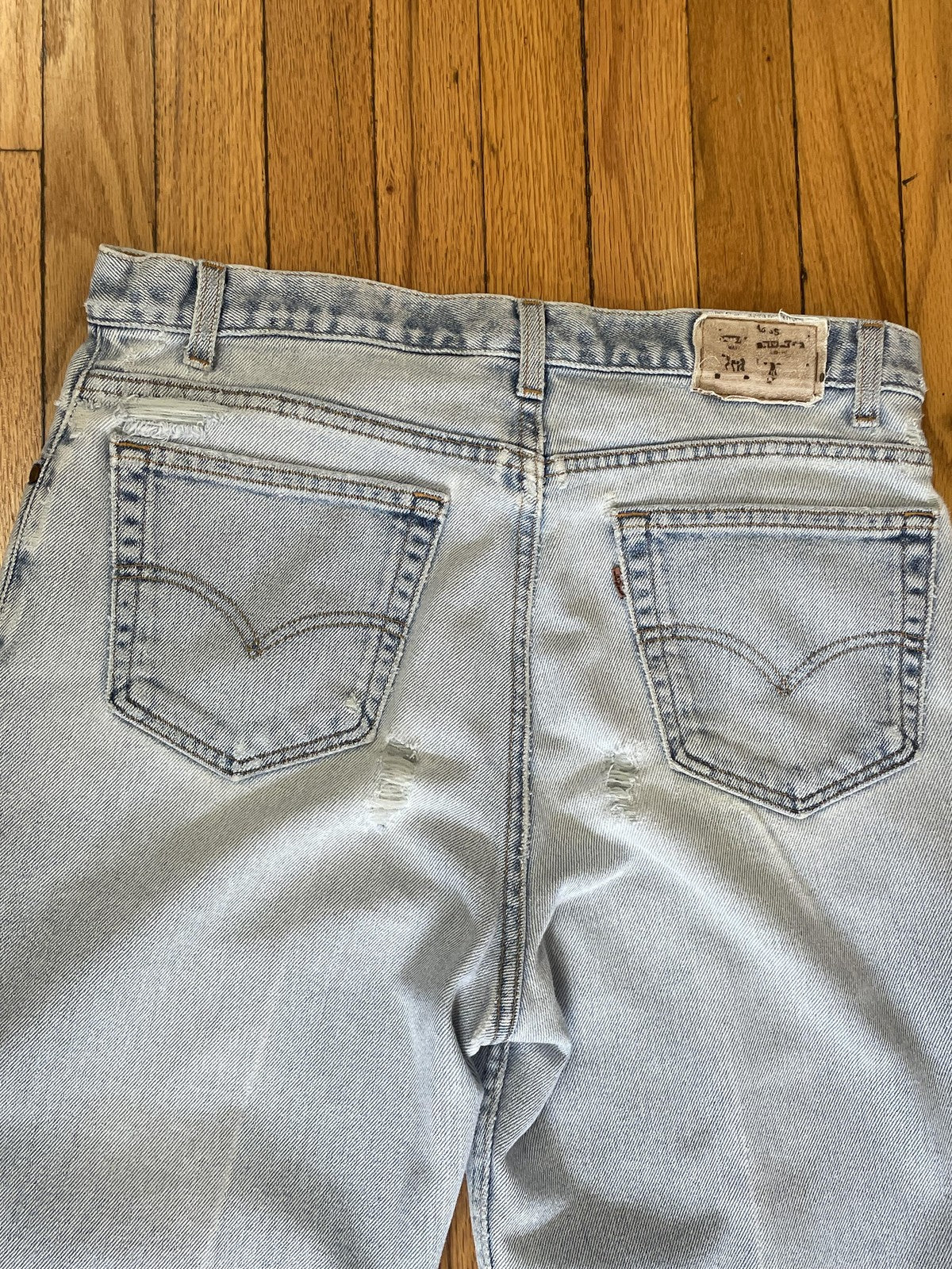 Vintage Levis 614 Jeans Mens 36x32 Light Wash Distressed Flex Made USA 90s Denim