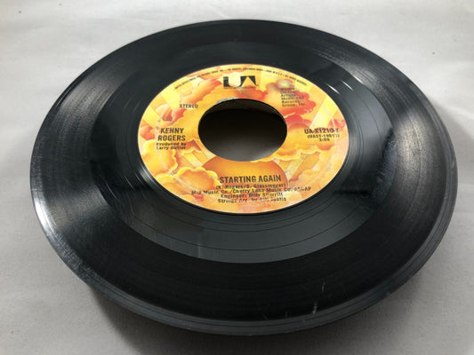 Kenny Rogers: "Love Or Something Like It" / "Starting Again" [7" 45 rpm]