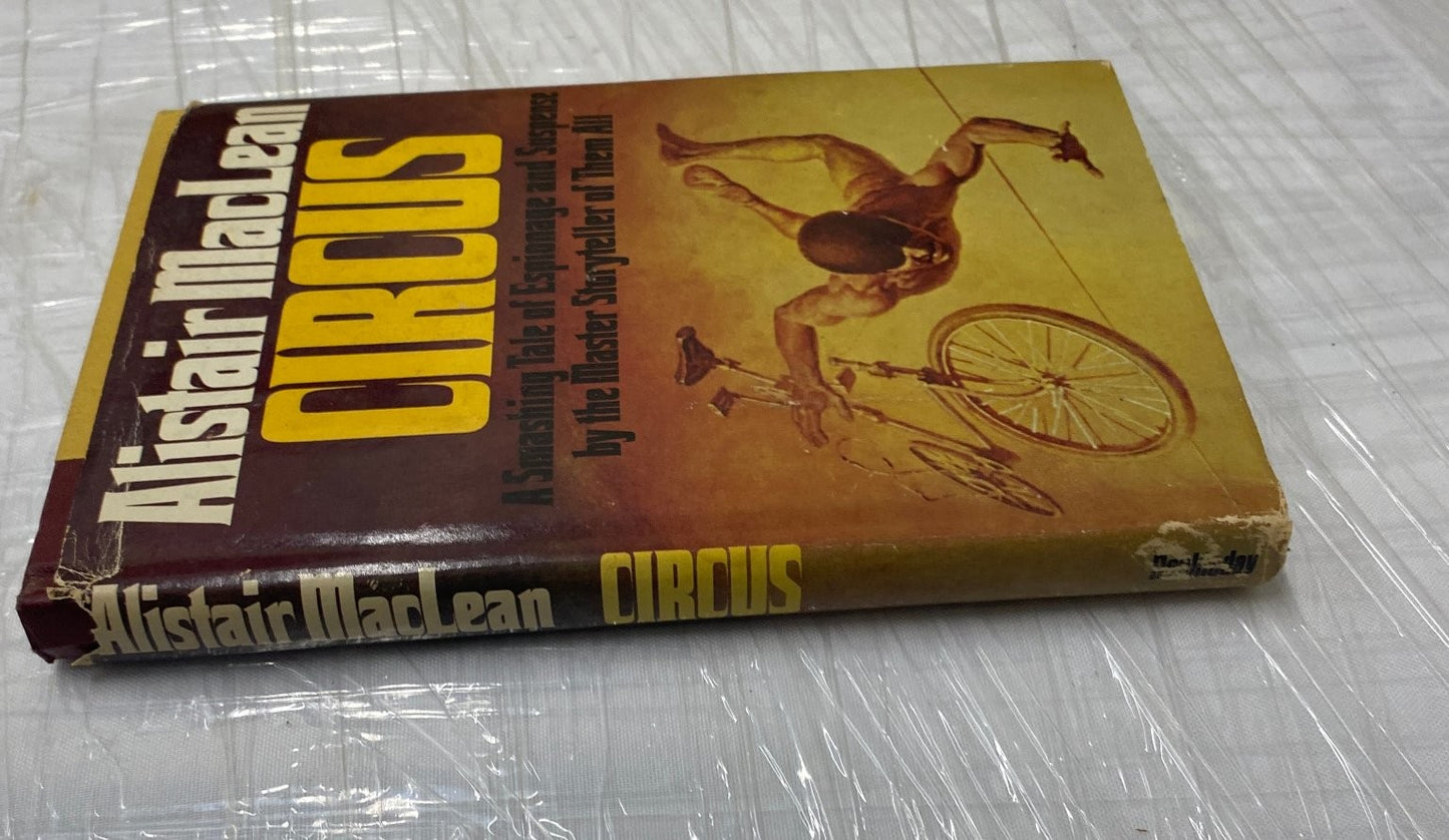 Circus Alistair MacLean 1975 First Edition Espionage Suspense Doubleday