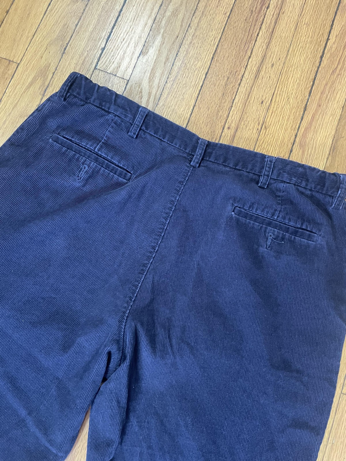 Haggar Pants Mens 38x30 Navy Blue Corduroy Classic Fit Cotton Casual Trousers