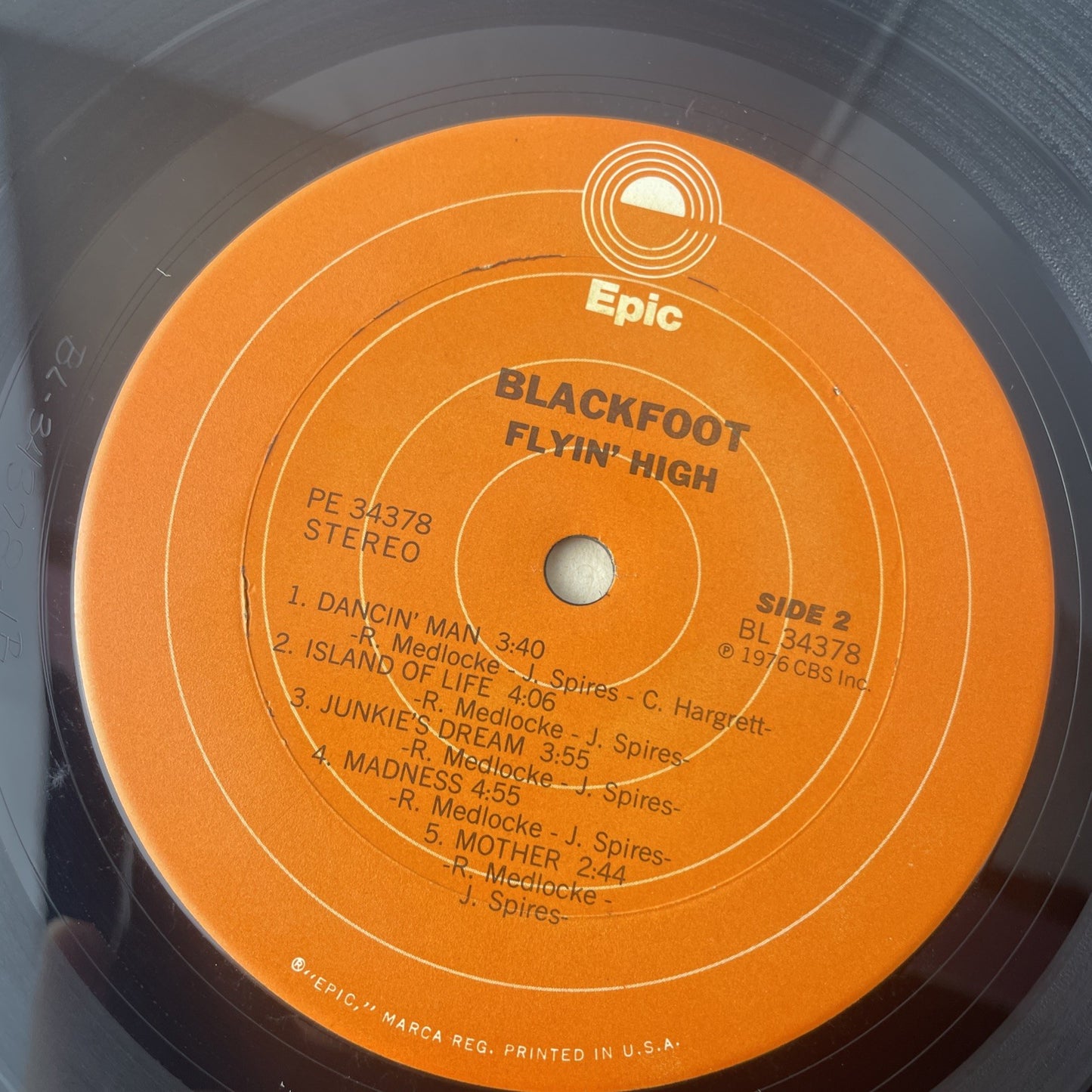 Blackfoot, Flyin' High, Epic Records PE 34378, 1976 Southern Rock