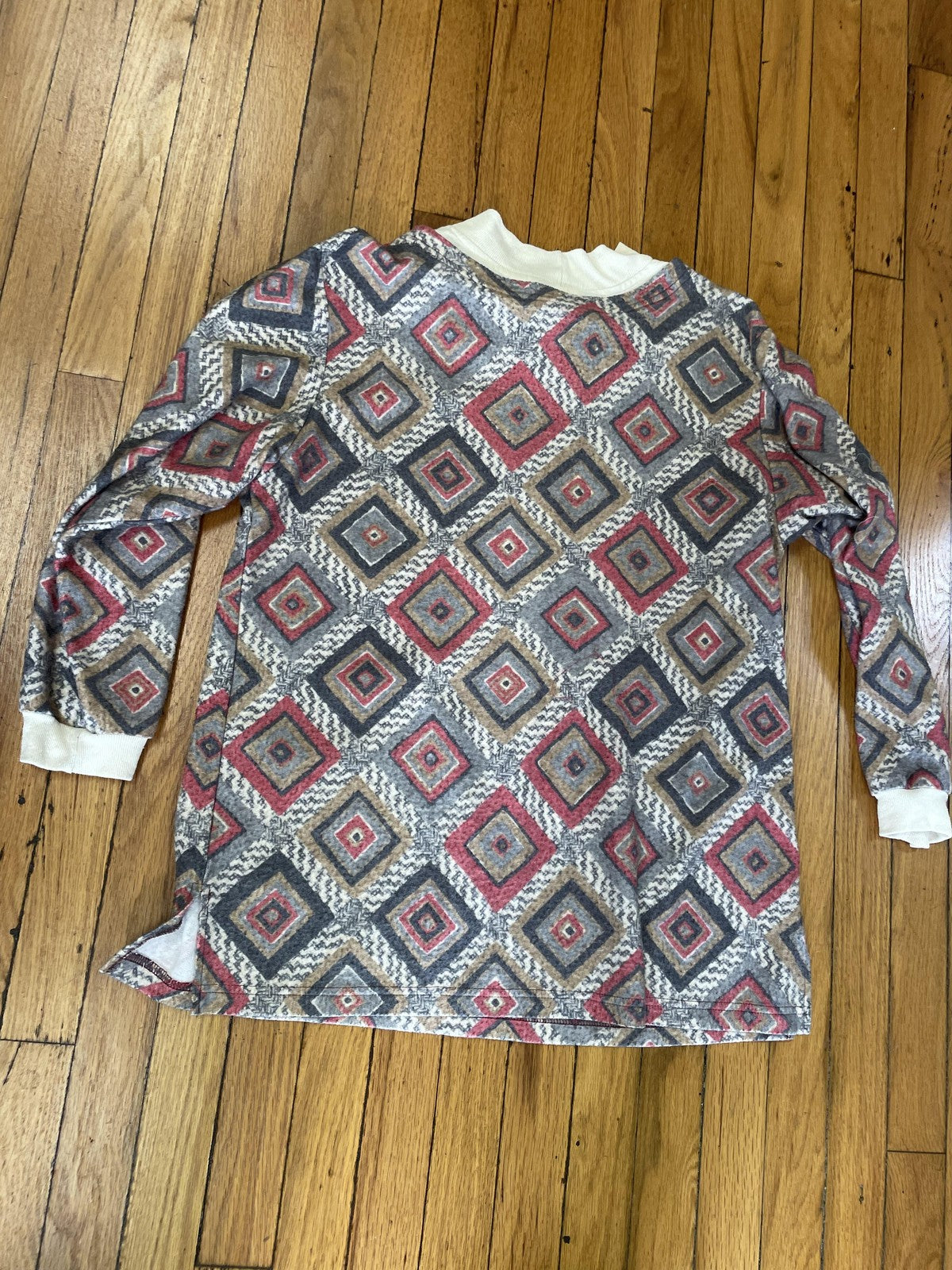 Blair Sweatshirt Womens Large Gray Red Diamond Print Tunic Mock Neck Pullover