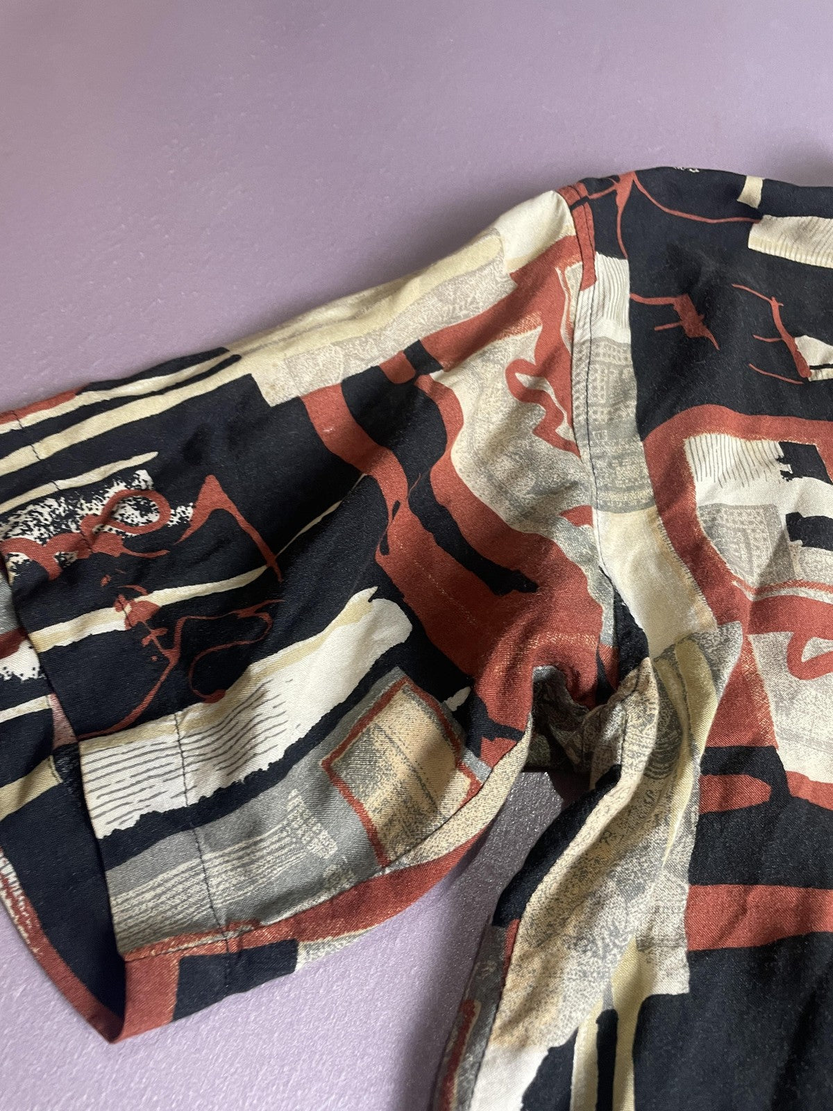 XSTATX Shirt Mens Large Black Tan Abstract Rayon Button Up Short Sleeve Camp