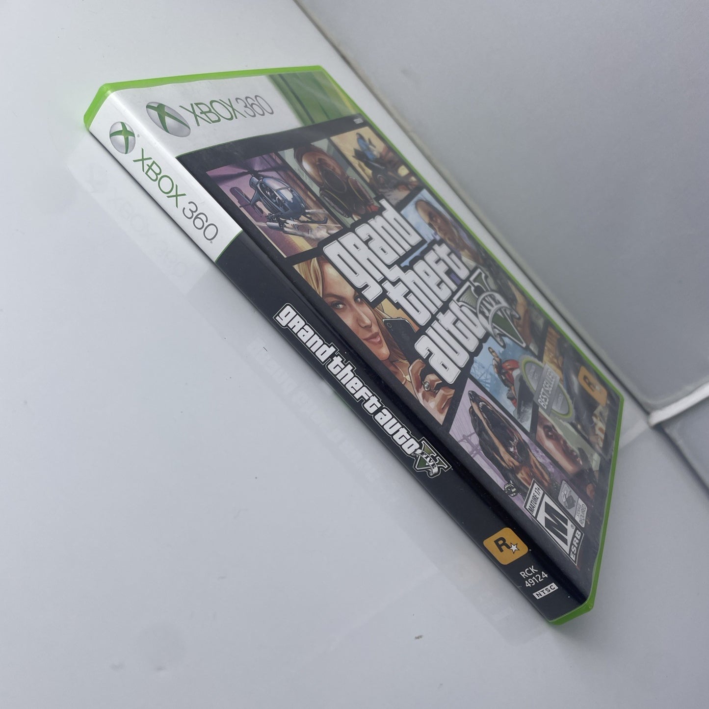 Grand Theft Auto V (Microsoft Xbox 360, 2013) Video Game Cib With Map