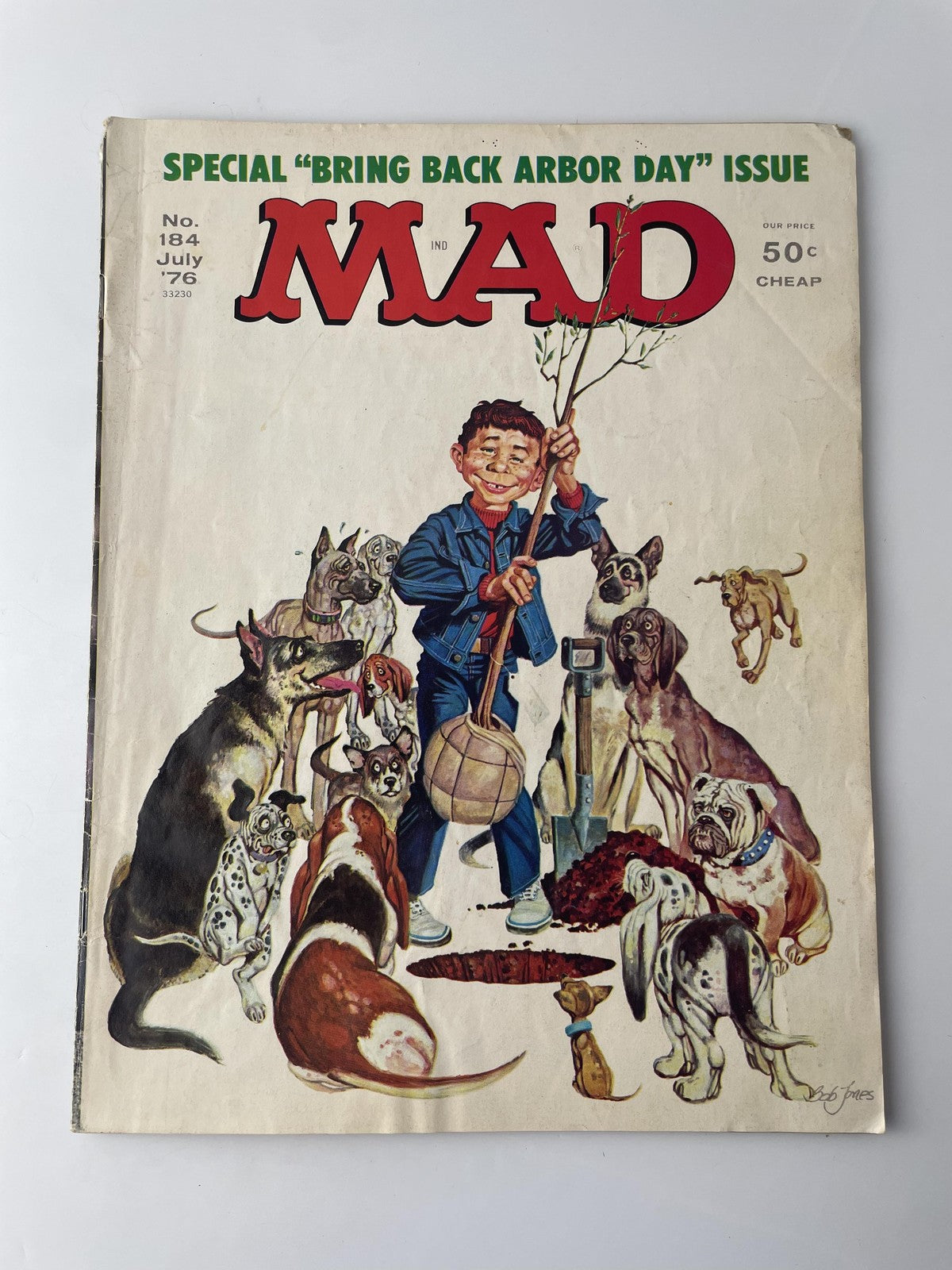 Vintage MAD Magazine No. 184 July 1976 Special Arbor Day Issue Humor Comic Dogs