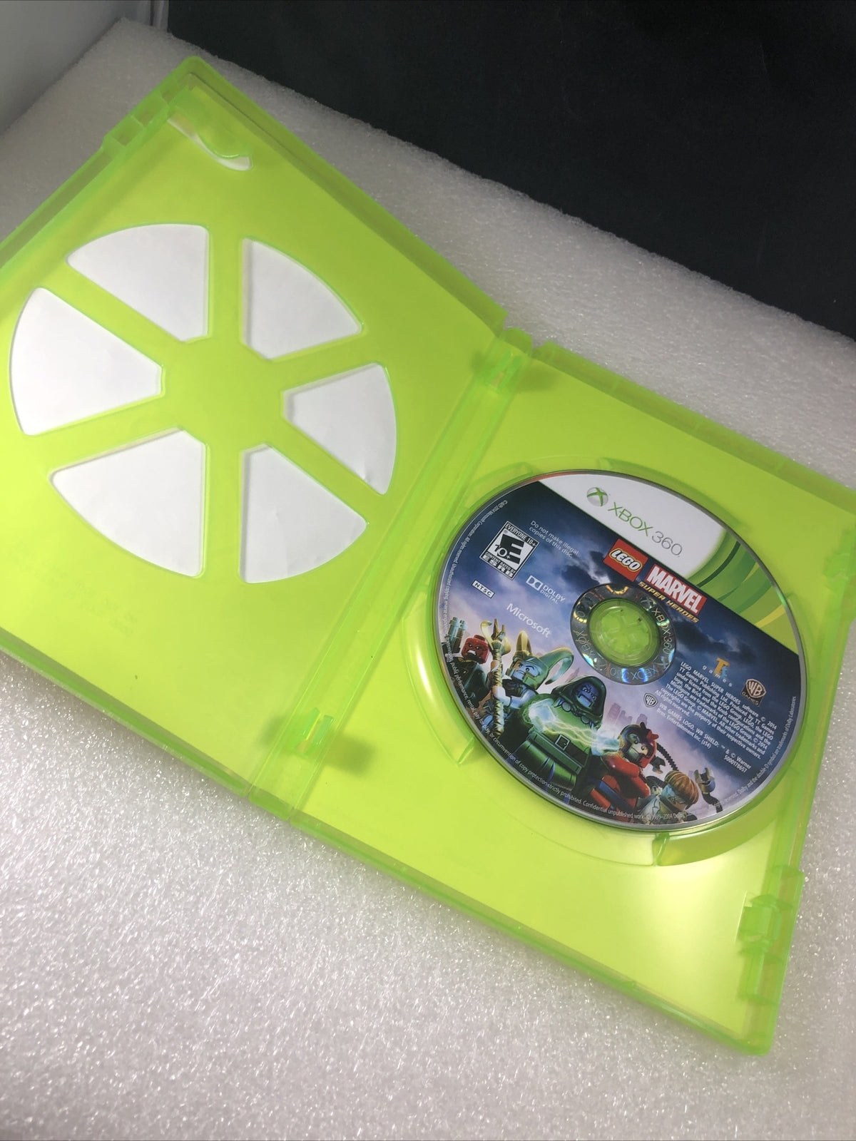 LEGO Marvel Super Heroes (Microsoft Xbox 360, 2013) No Manual