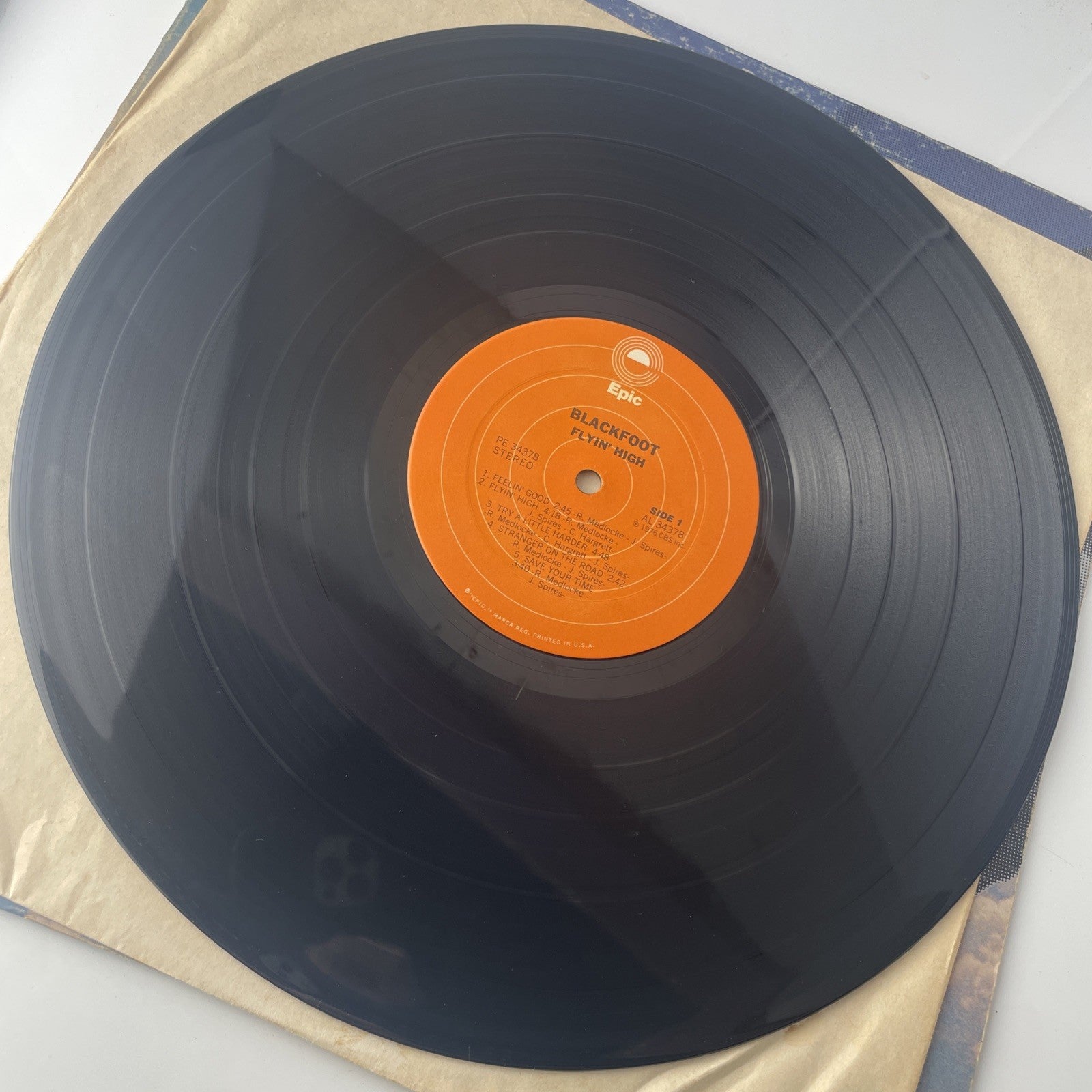Blackfoot, Flyin' High, Epic Records PE 34378, 1976 Southern Rock