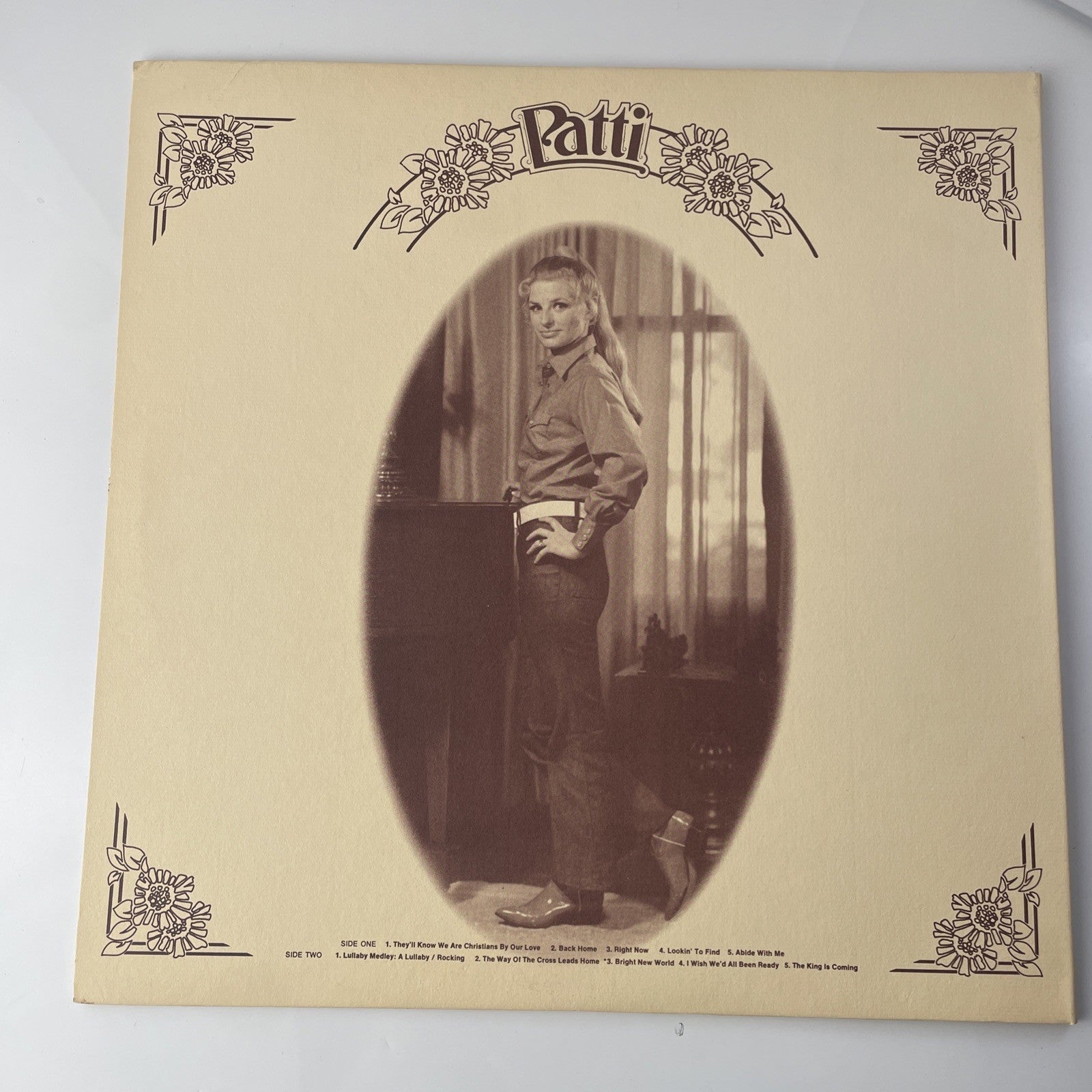 PATTI ROBERTS "Patti" LP RARE 1972 LIGHT RECORDS CHRISTIAN XIAN FOLK 