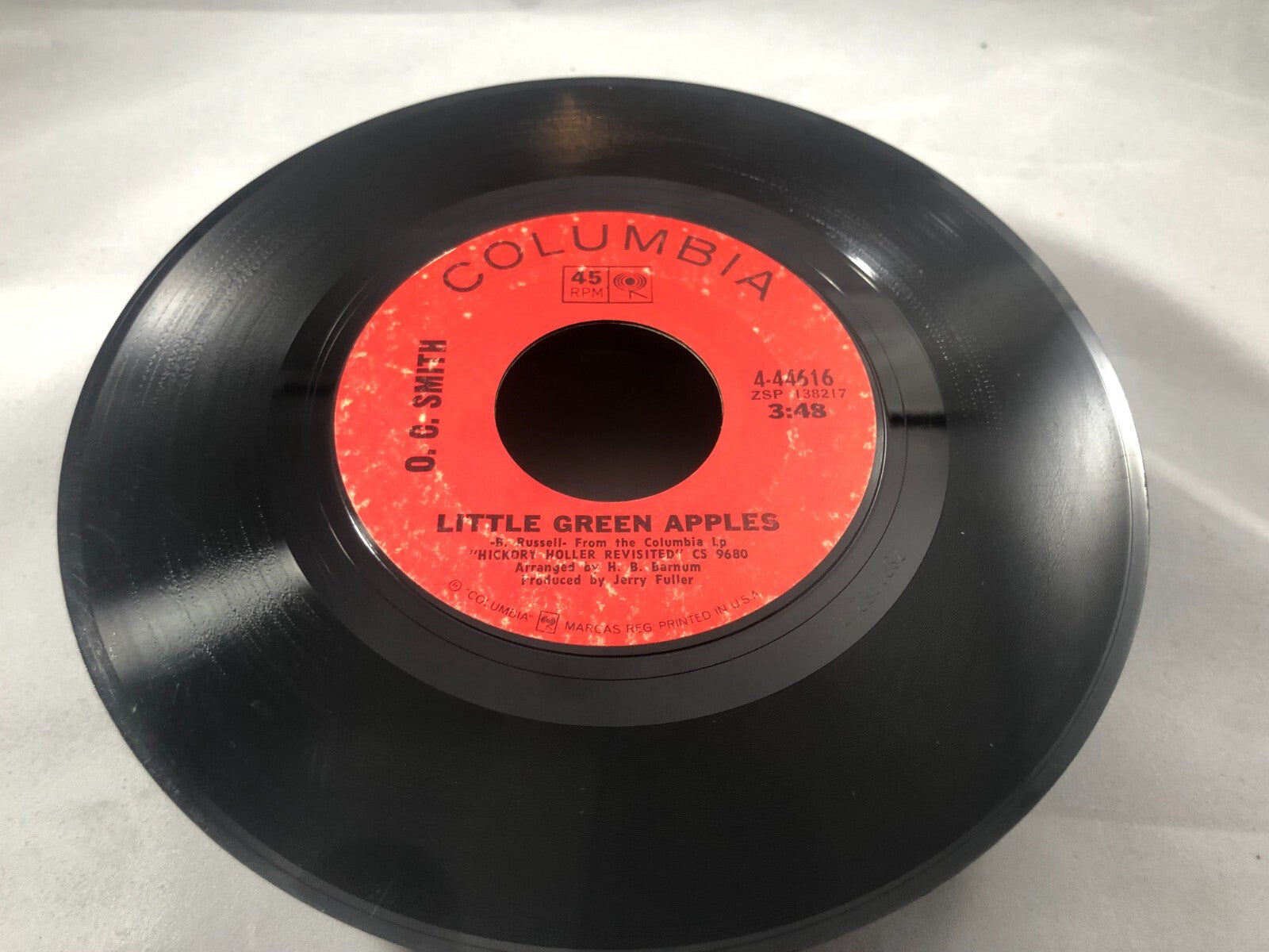 O.C. SMITH 45RPM LONG BLACK LIMOUSINE/LITTLE GREEN APPLES COLUMBIA RECORDS VG