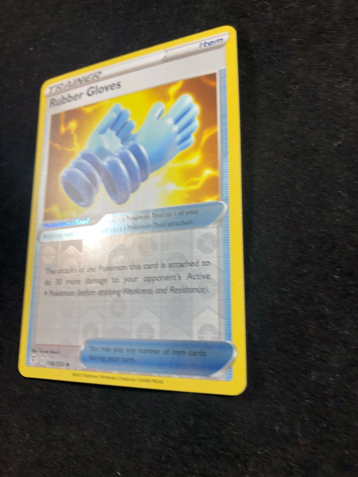 Evolving Skies, Rubber Gloves Reverse Holo 156/203	p2-13537 NM/M
