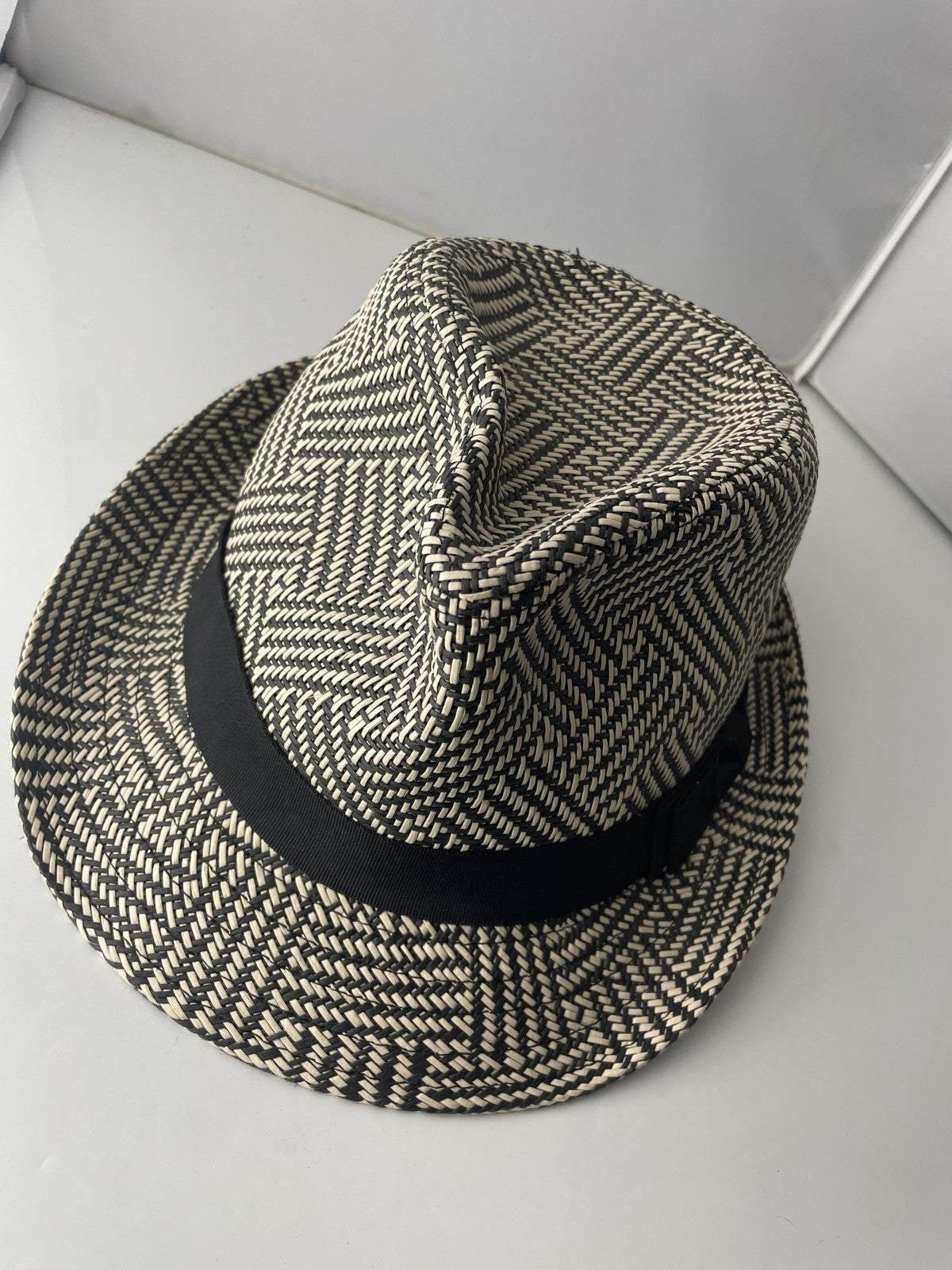 Milani Hat Fedora Fitted Mens Large Black Beige Straw Woven Herringbone Trilby